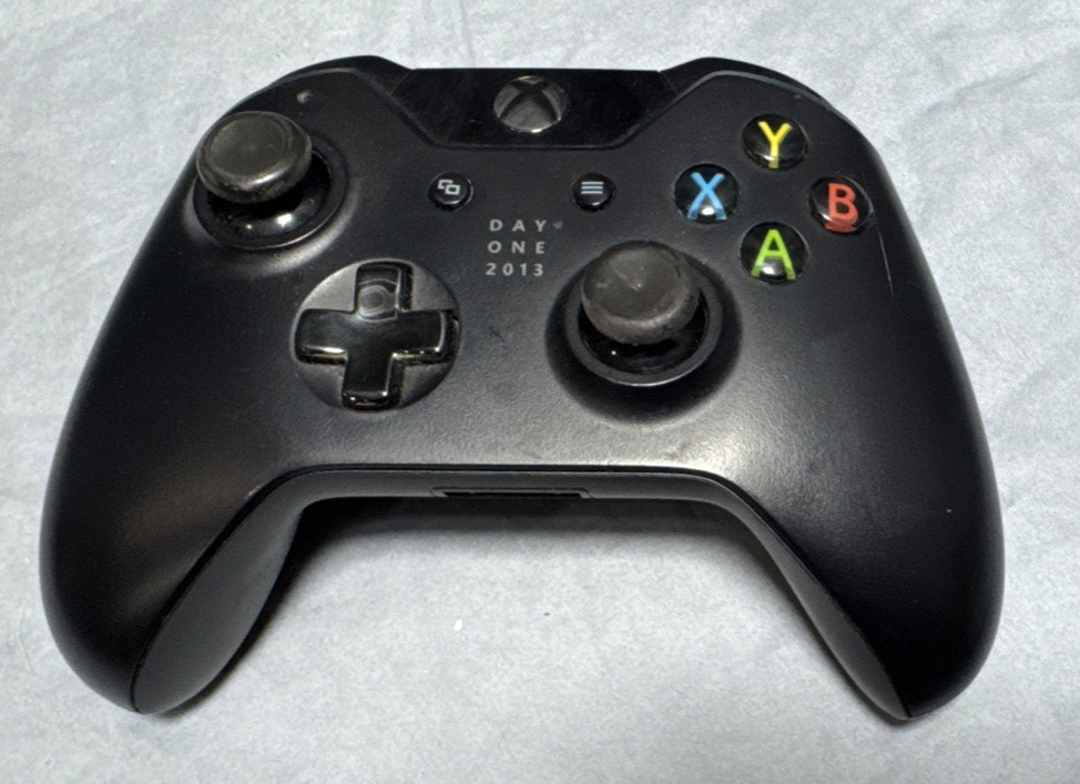 Microsoft Xbox One Wireless Controller 1537 Day One 2013 Edition Black*Tested*