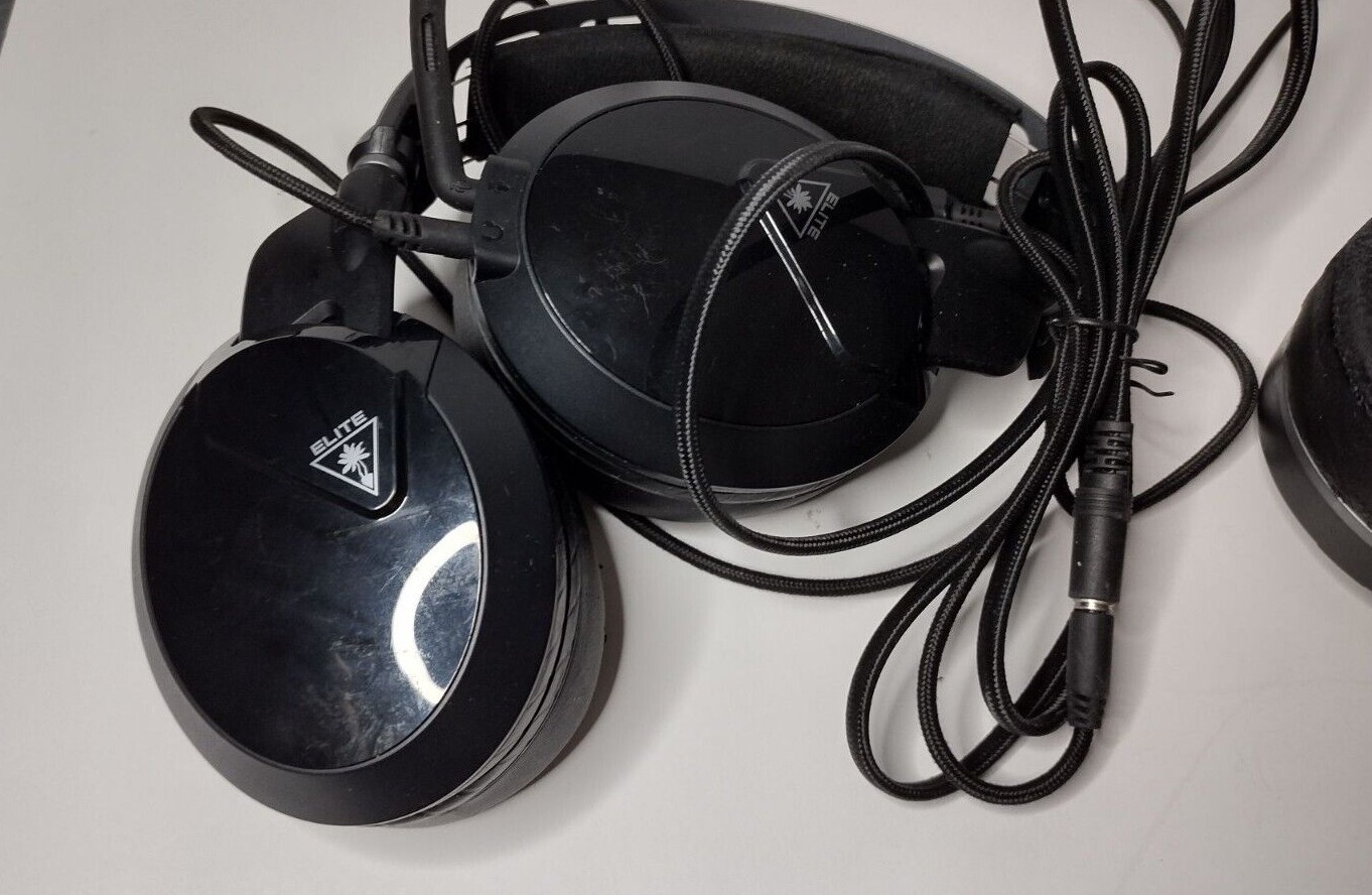 Collection of 16 HyperX Cloud Flight, Stinger, Turtle Beach & Other Headsets