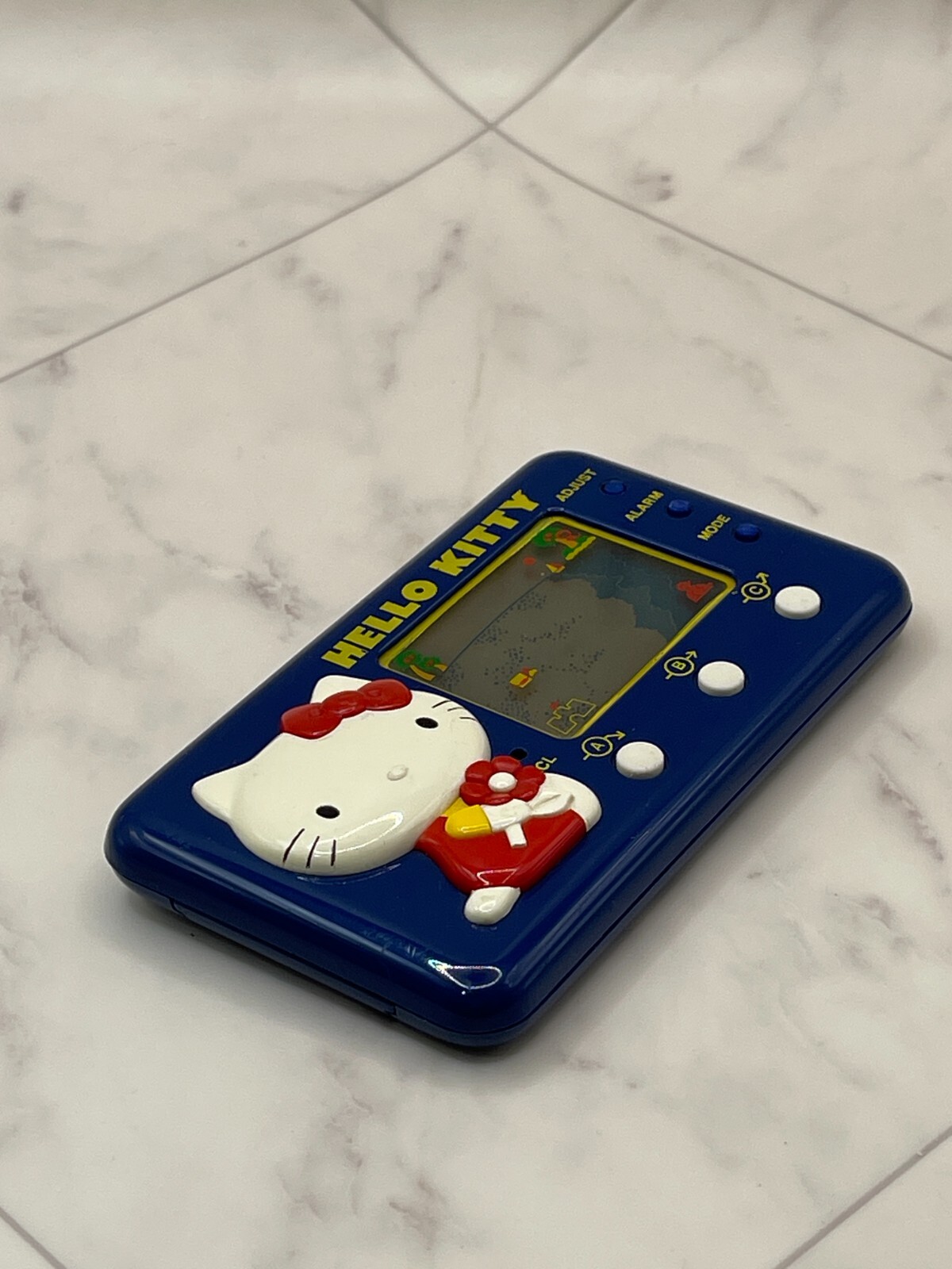 Sanrio Hello Kitty SEASIDE HOLIDAY Game Watch Tomy Handheld Console Japan Used