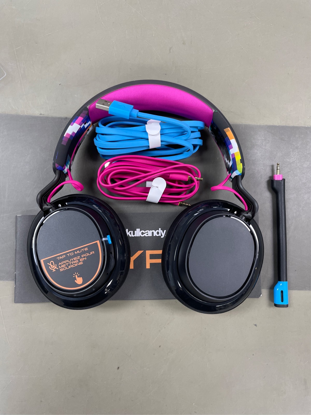 Skullcandy SLYR Wired Pro Over-Ear Gaming Mic/Gaming with Playstation Mobile PC/
