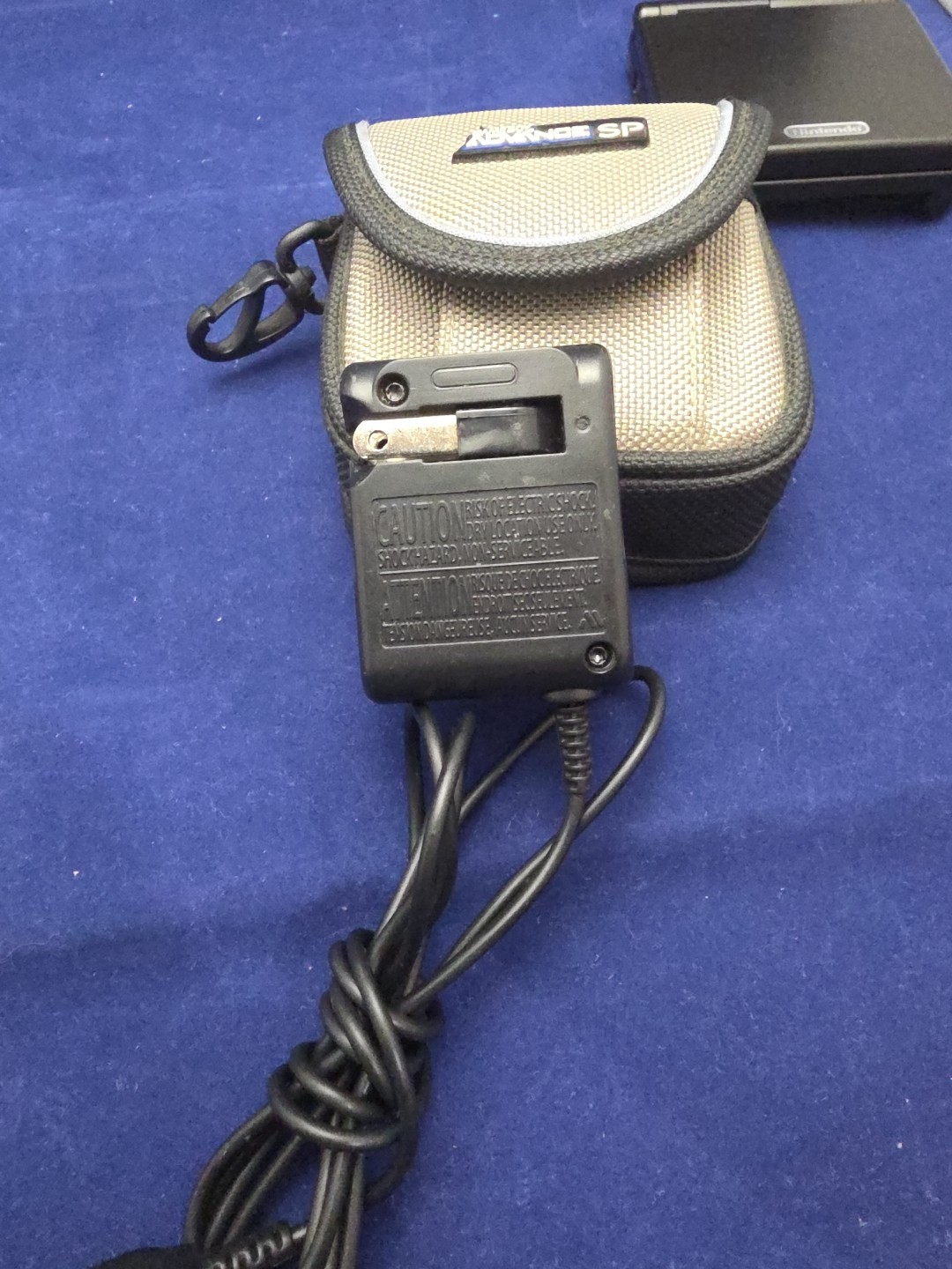 Nintendo Game Boy Advance SP Onyx Black Generic Charger Carry Case