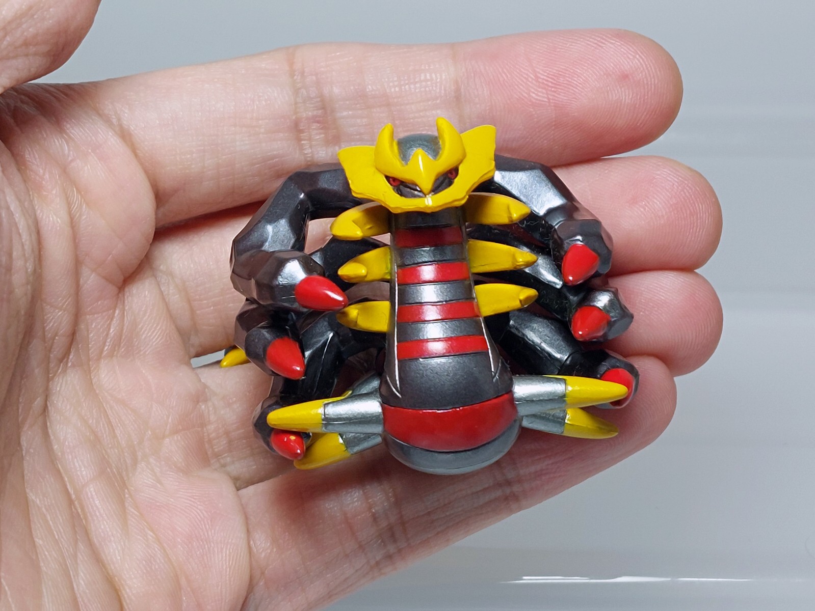 Metallic Giratina Shaymin Pokemon Monster Collection Figure Tomy G02 1.6-1.8in