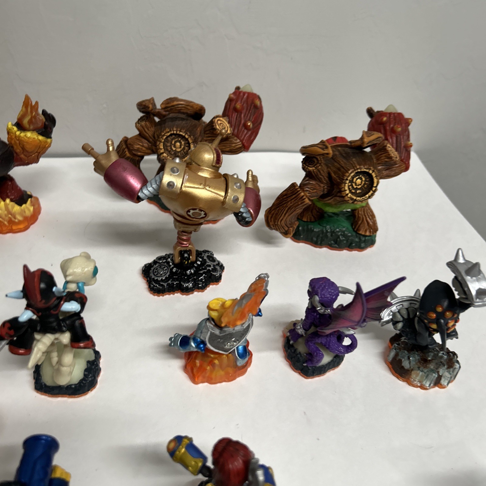 Skylanders Giants Mixed Lot of 21 Figures Activision Skylanders Figures READ
