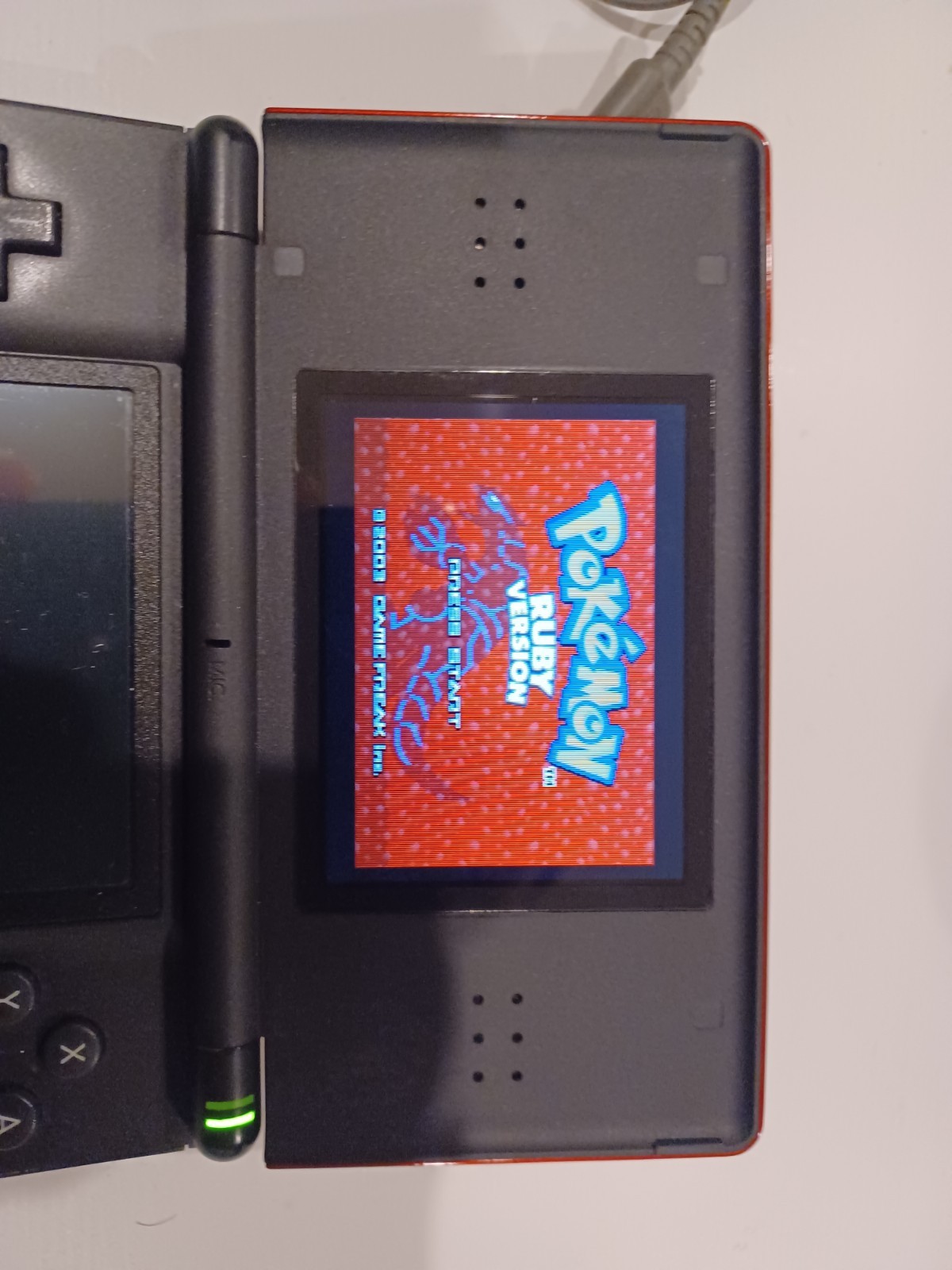 Nintendo DS Lite Crimson Handheld System – Red/Black with Flashcart