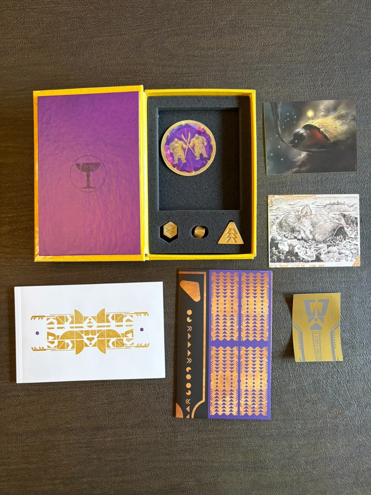 Destiny 2 Red War PS4 XB1 Cabal Themed Collector’s Edition Book Box Set