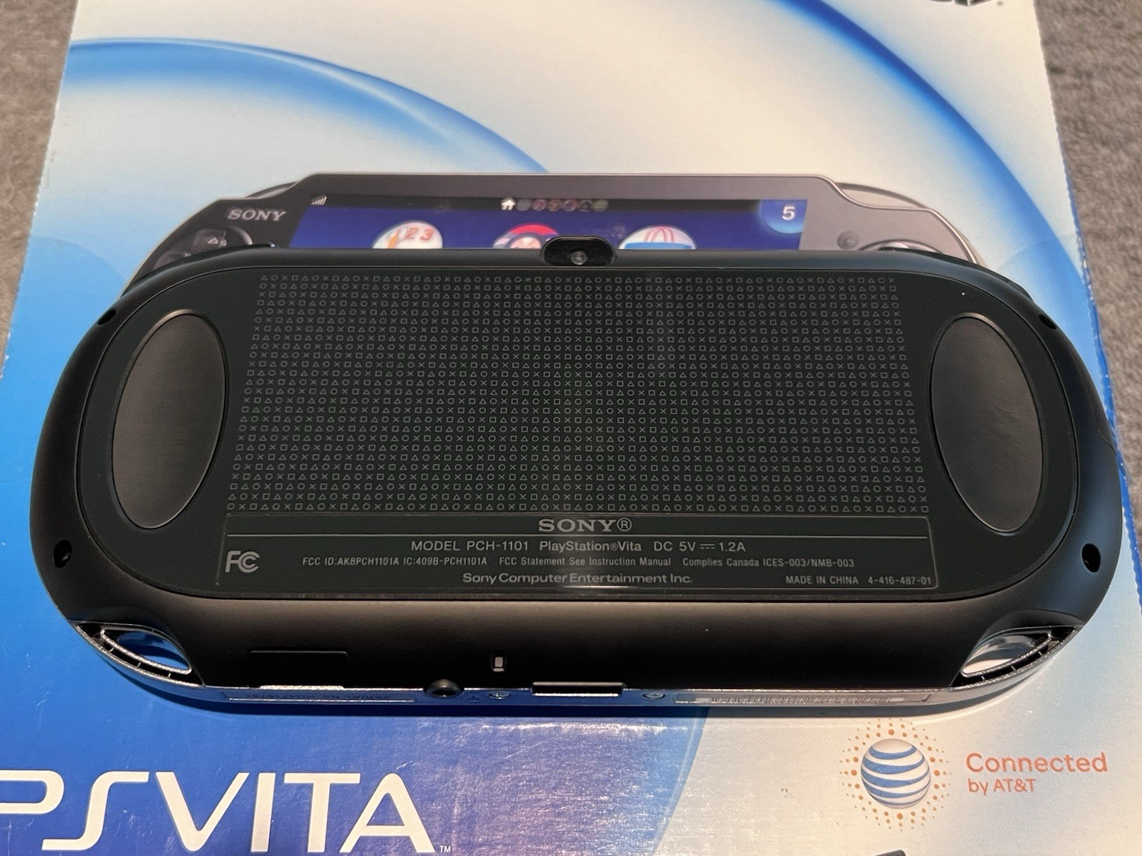 PlayStation Vita PCH-1101 COMPLETE IN BOX Manual Inserts Tested 4GB Memory Card