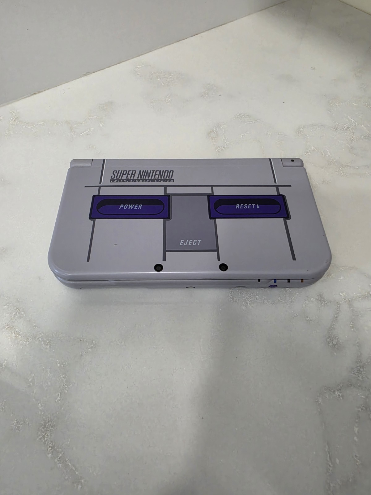 Nintendo New Nintendo 3DS XL SNES Edition Gray 4 GB Handheld Console (NTSC)