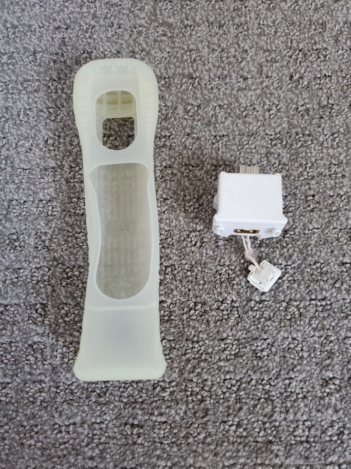 White Motion Plus Adapter w Sleeve OEM NINTENDO WII Genuine Official Cover #