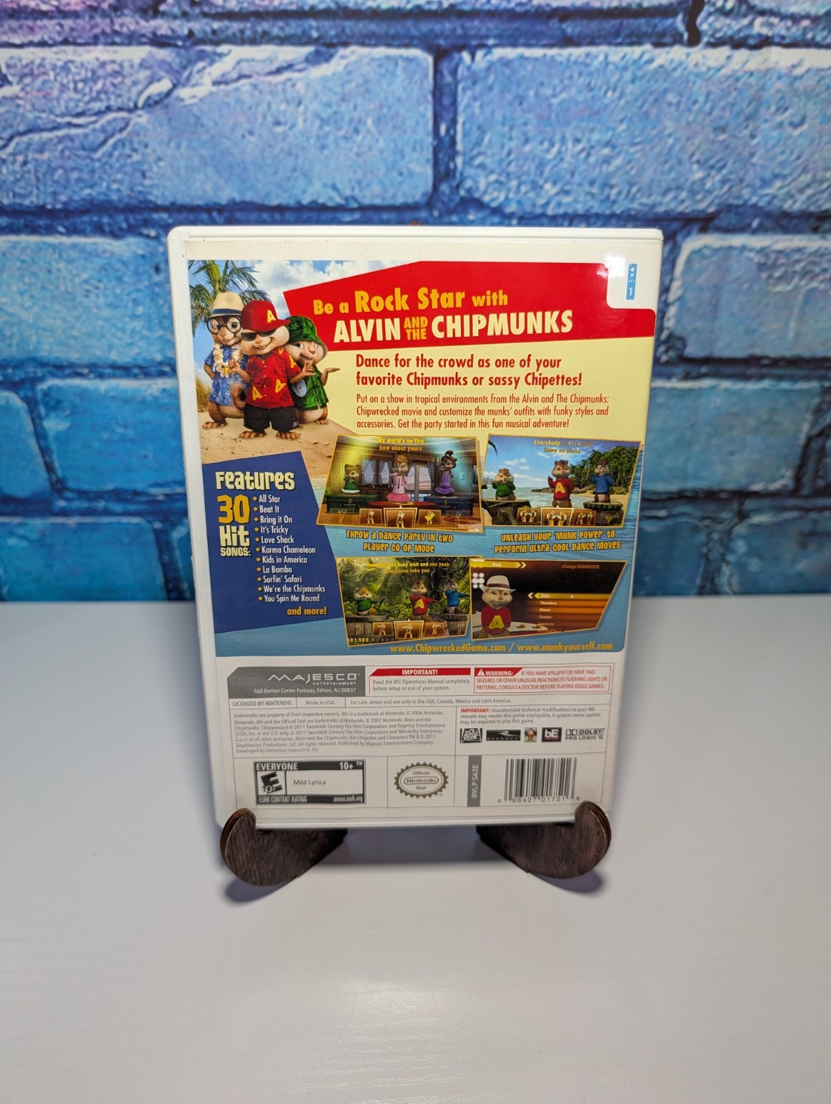 Alvin and the Chipmunks: Chipwrecked (Nintendo Wii, 2011) Game, Case, and Manual