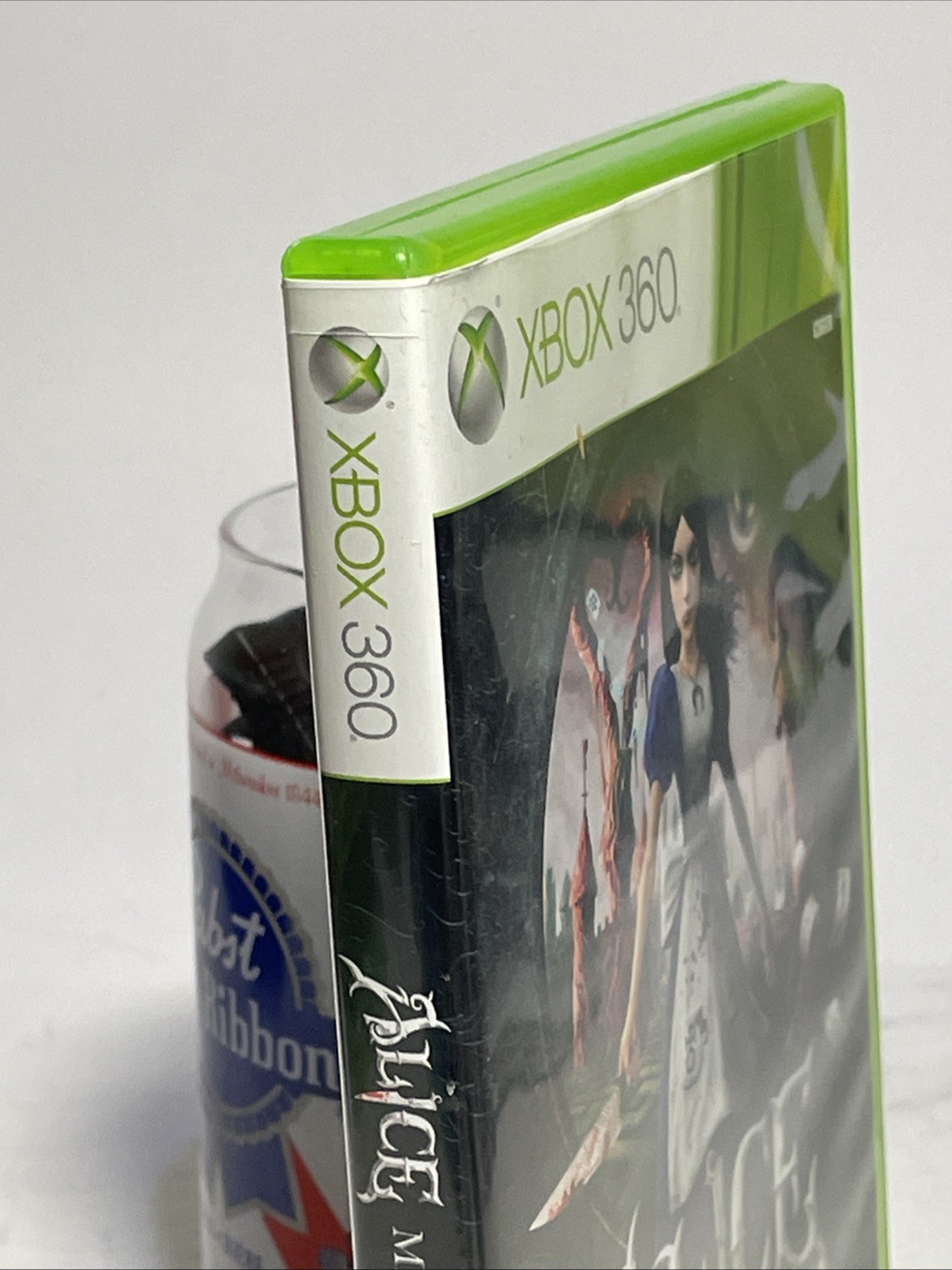 Alice Madness Returns (2011 Microsoft Xbox 360 EA w/ Inserts Read
