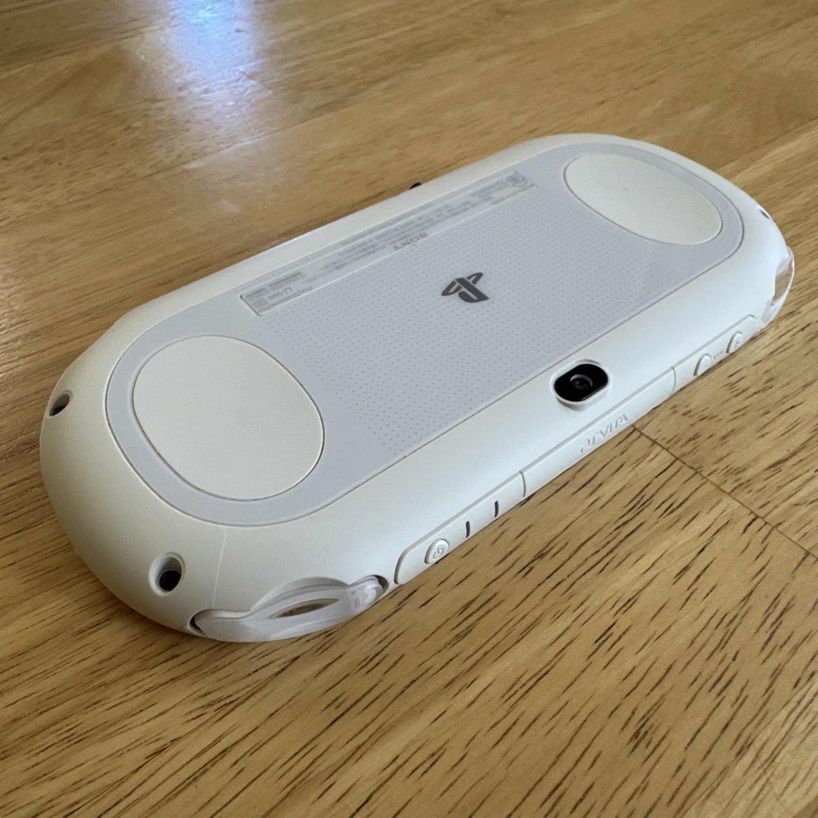 Sony PlayStation PS Vita PCH-2000 White Slim Console Fast Shipping