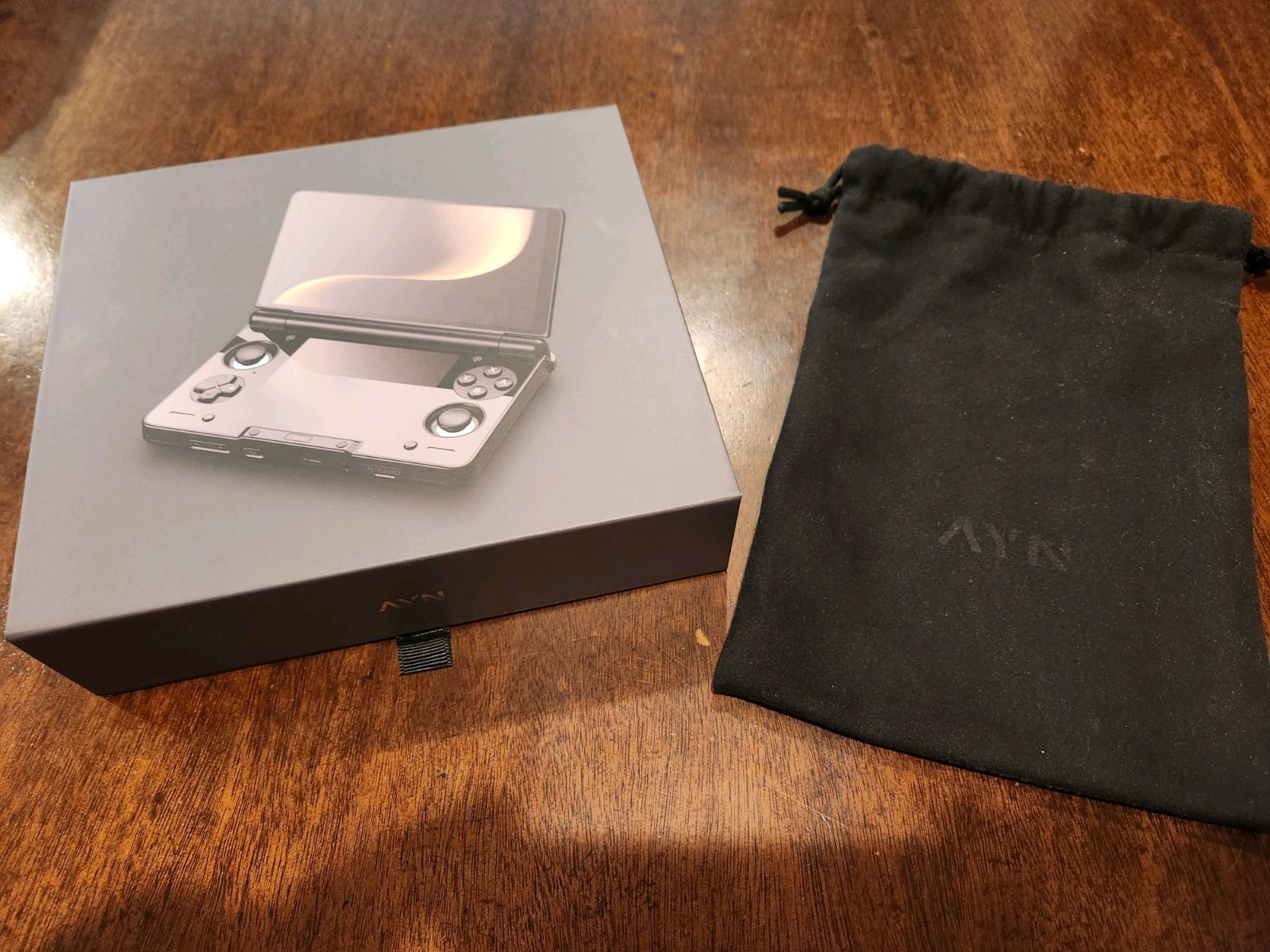 AYN THOR MAX 16GB – 1TB w/ Carry Bag