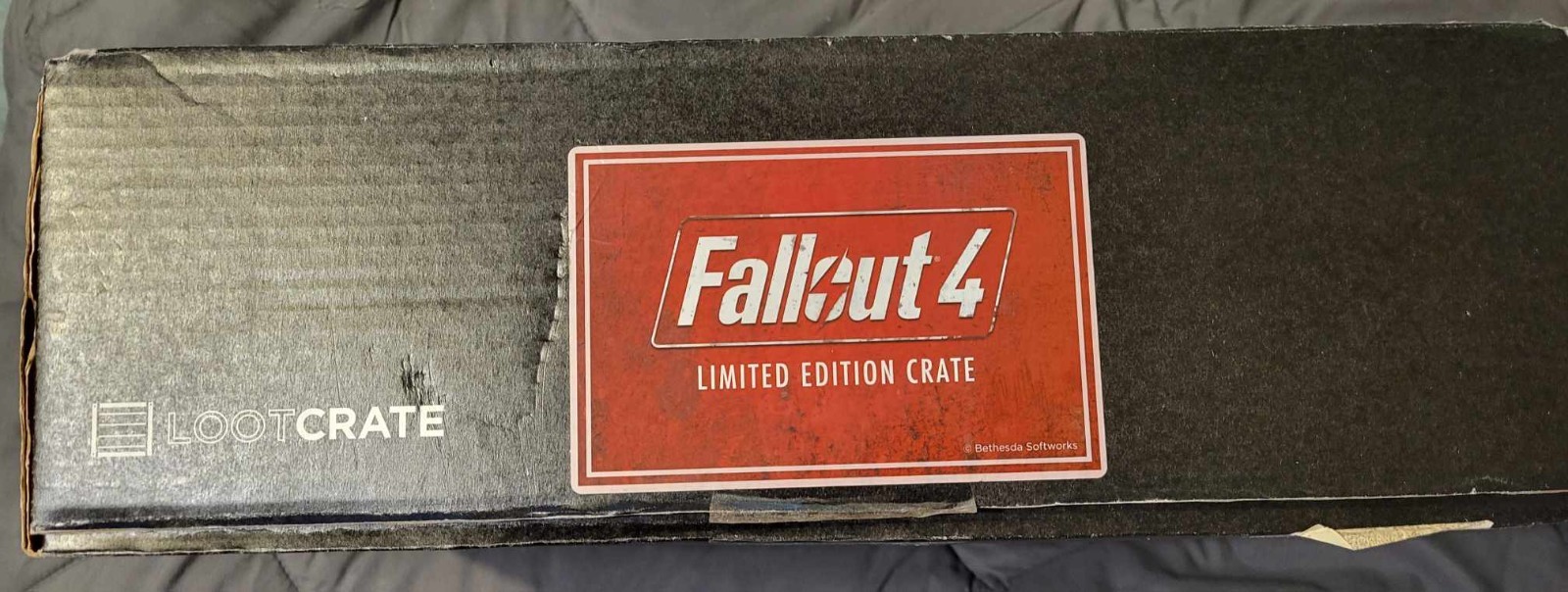 Fallout 4 2015 limited edition loot crate (Opened) 2XL Minus 2 Items.