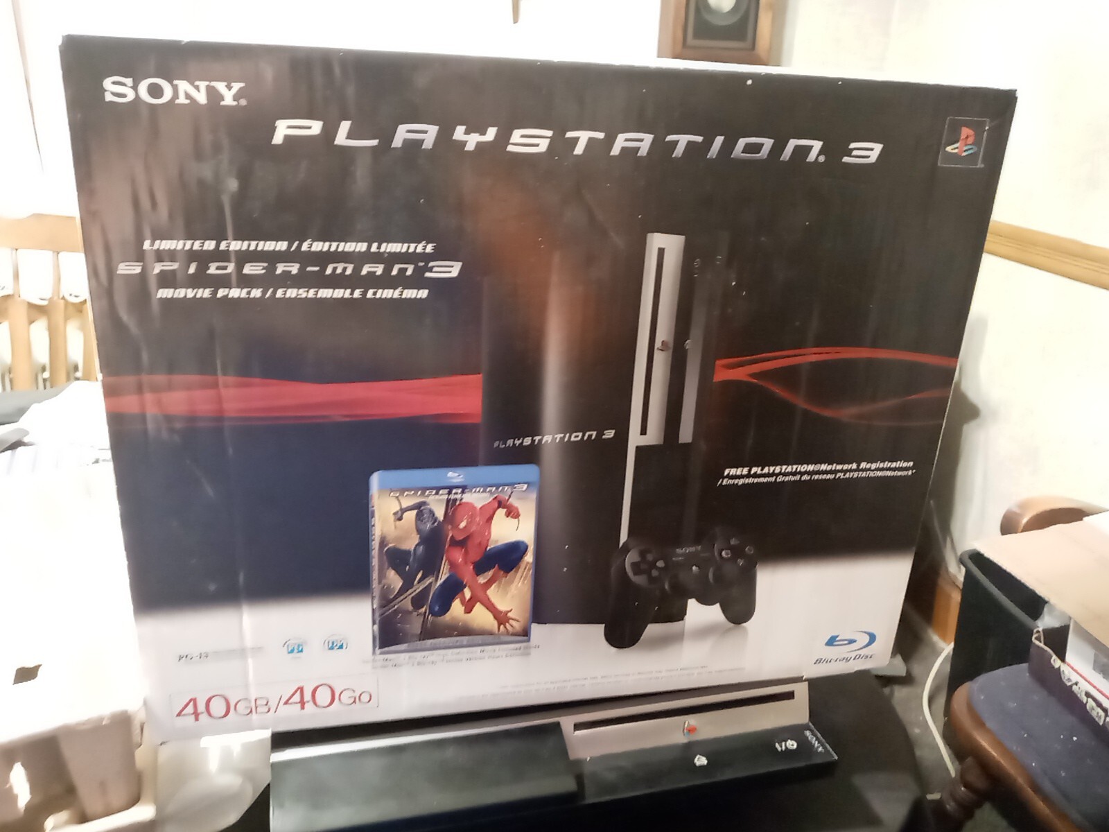 SONY PLAYSTATION 3 CECHG01 FOR PARTS POWERS UP CANT CONNECT TO TV NO PLUGS/CONTR