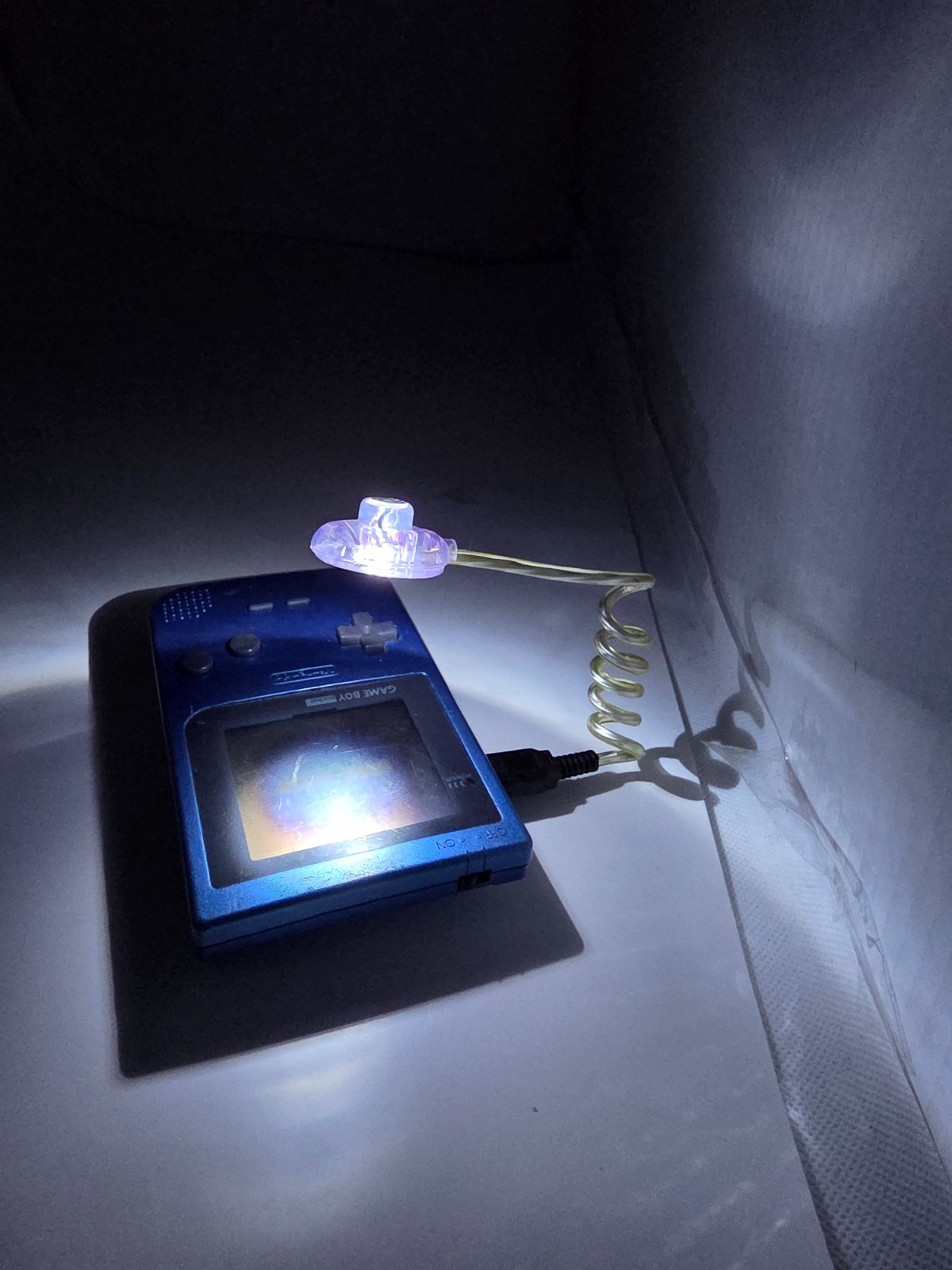 NEW HIGH QUALITY Very Bright LED Worm Light for Gameboy Pocket Yellow/Purple