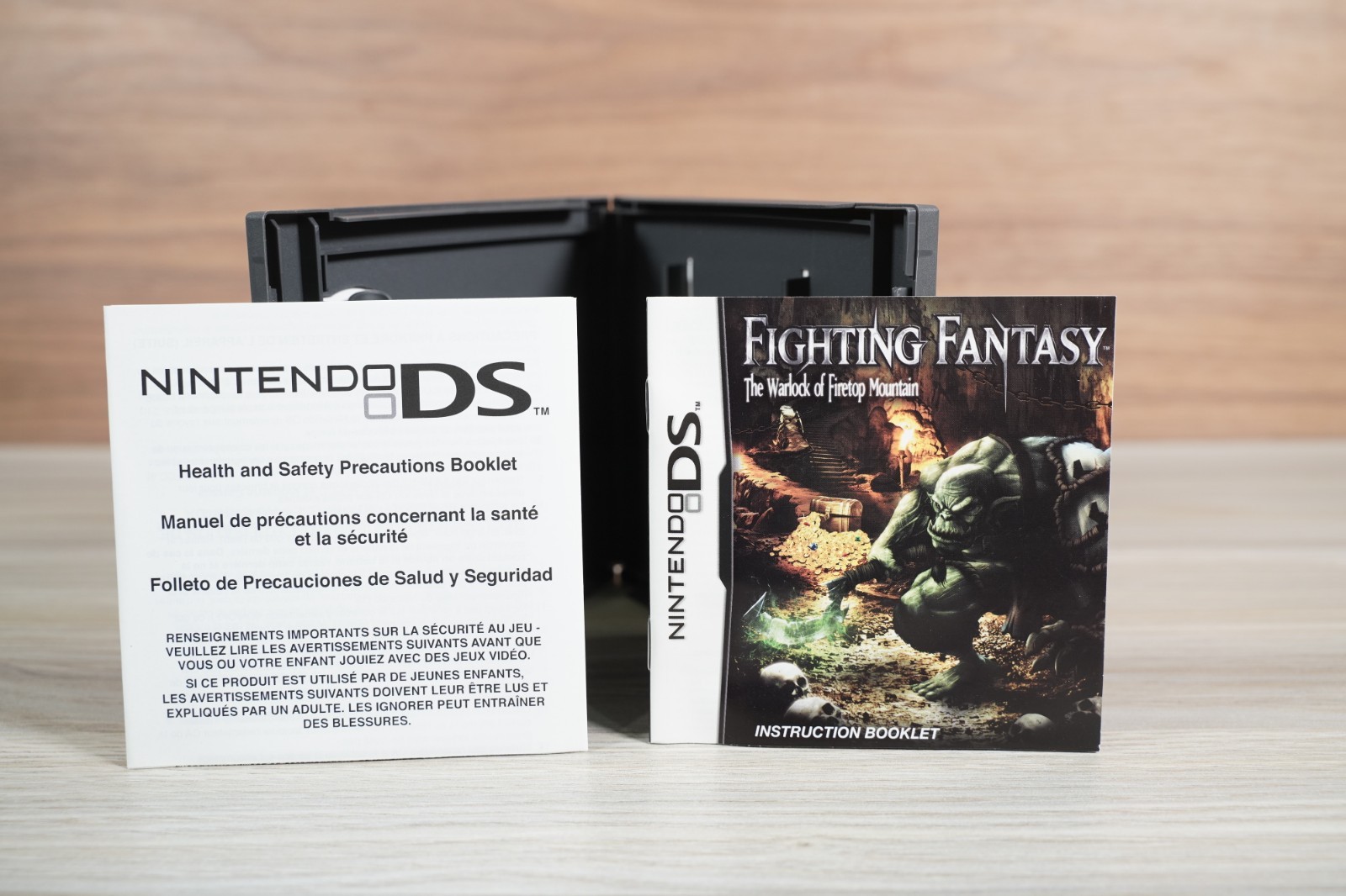 Fighting Fantasy: The Warlock of Firetop Mountain COMPLETE CIB Nintendo DS 2009