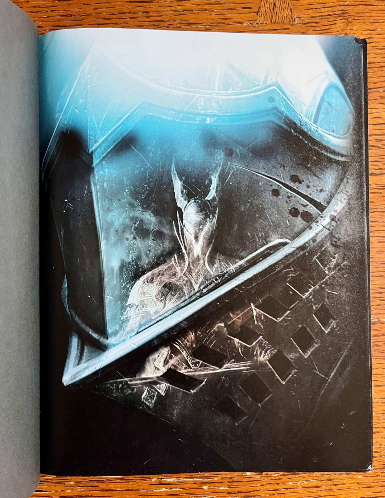 DARK SOULS Collector’s Edition Official Strategy Video Game Hardcover Guide Book