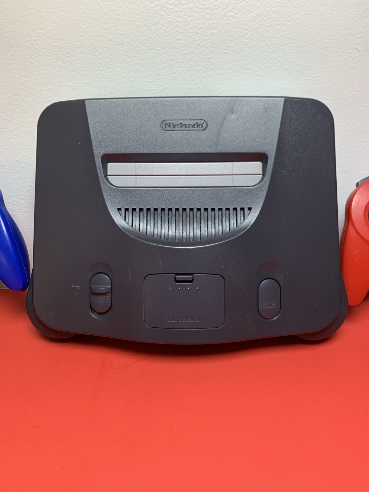 96 Nintendo 64 Console w/ 2 Controllers Red & Blue & 2 Rumble Pak Packs