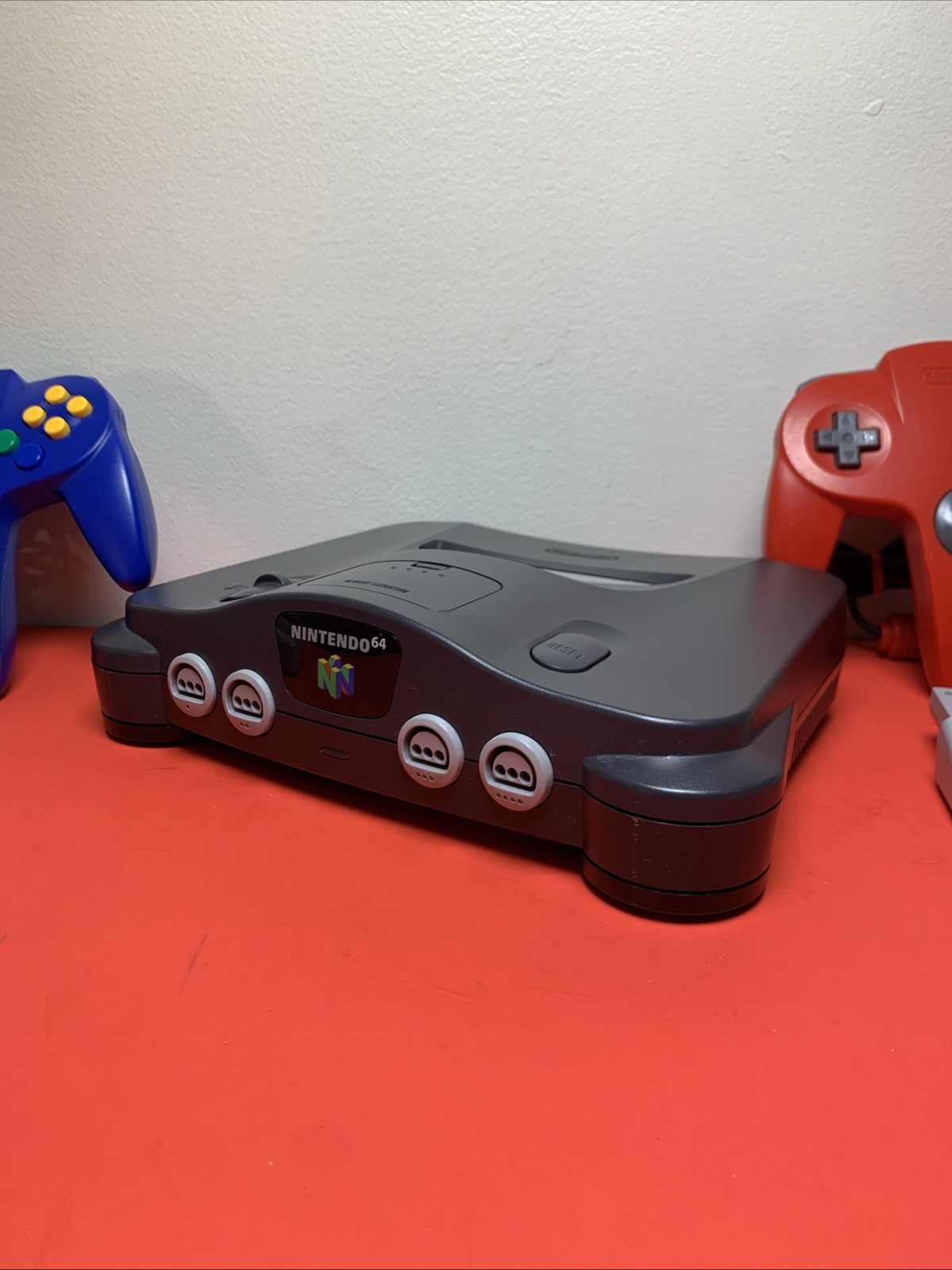 96 Nintendo 64 Console w/ 2 Controllers Red & Blue & 2 Rumble Pak Packs