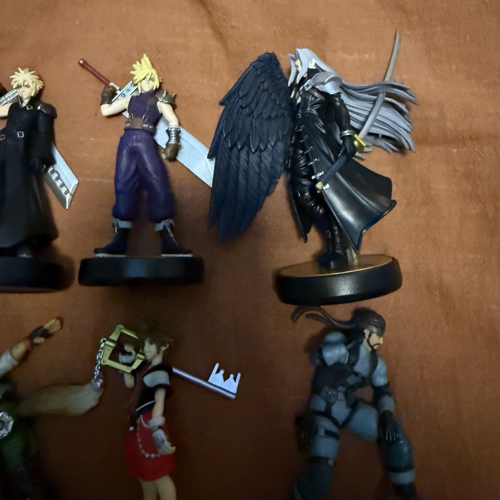 Nintendo Amiibo Lot Of 6 Figures Cloud Sephiroth Fox Snake Sora