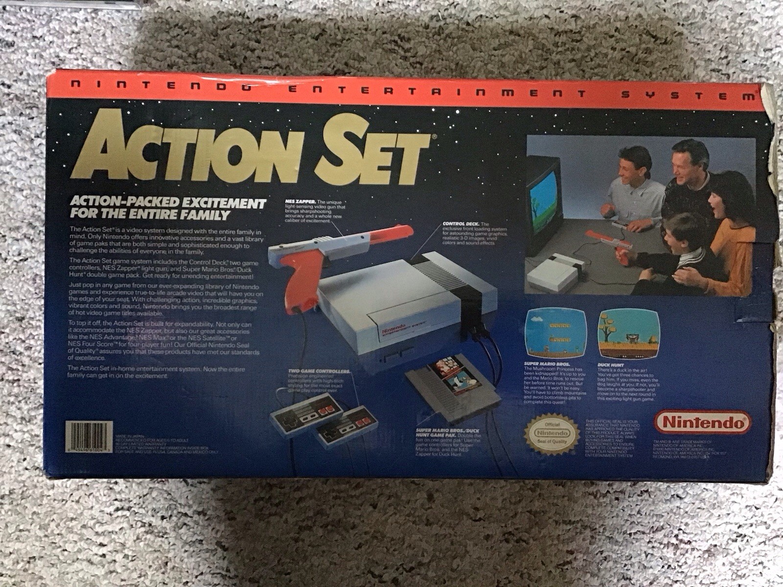 Nintendo Entertainment System NES Action Set Console w/ Box Manuals, Controllers