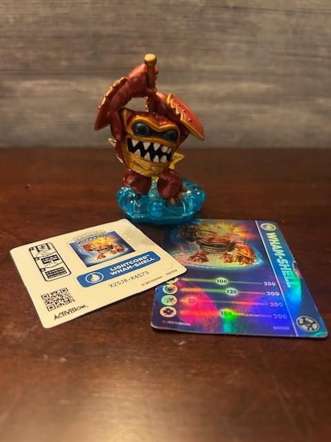 Skylanders Swap Force Lightcore Wham-Shell W/card and sticker