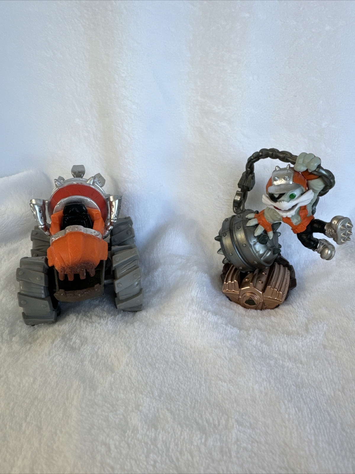 Skylanders Superchargers Smash Hit + Thump Truck