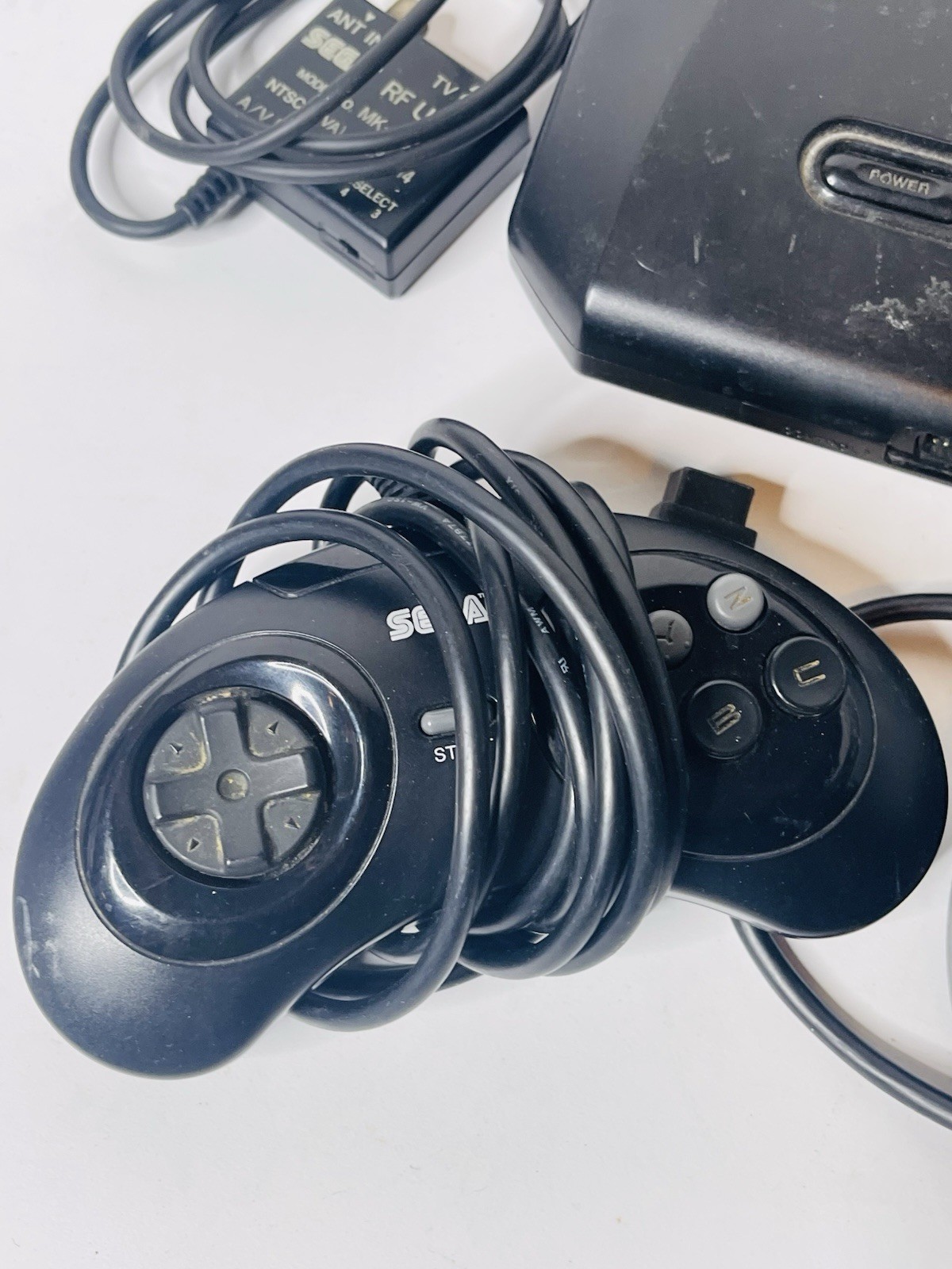 SEGA Genesis MK-1631 Console w/ Controllers AV & Power Untested