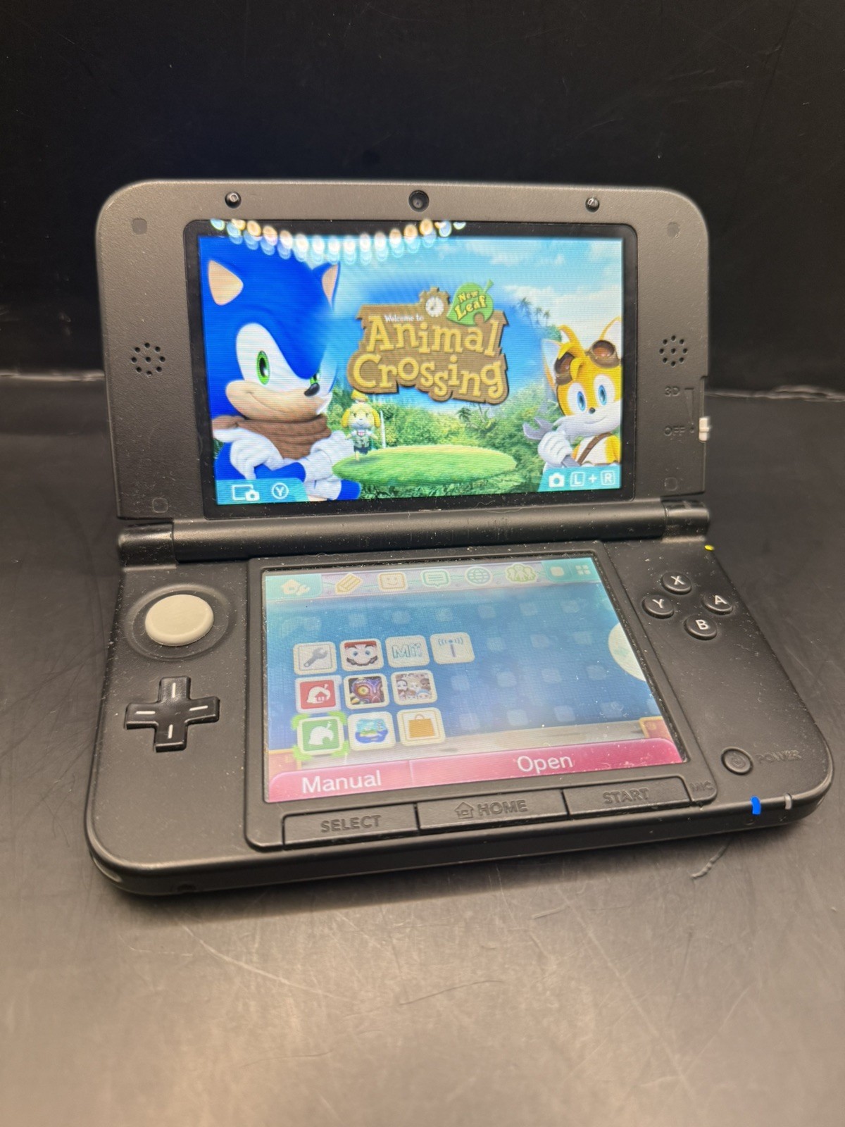 Nintendo 3DS XL Rare LE Super Mario Bros Red comes w/ Animal Crossing & 4 GB SD