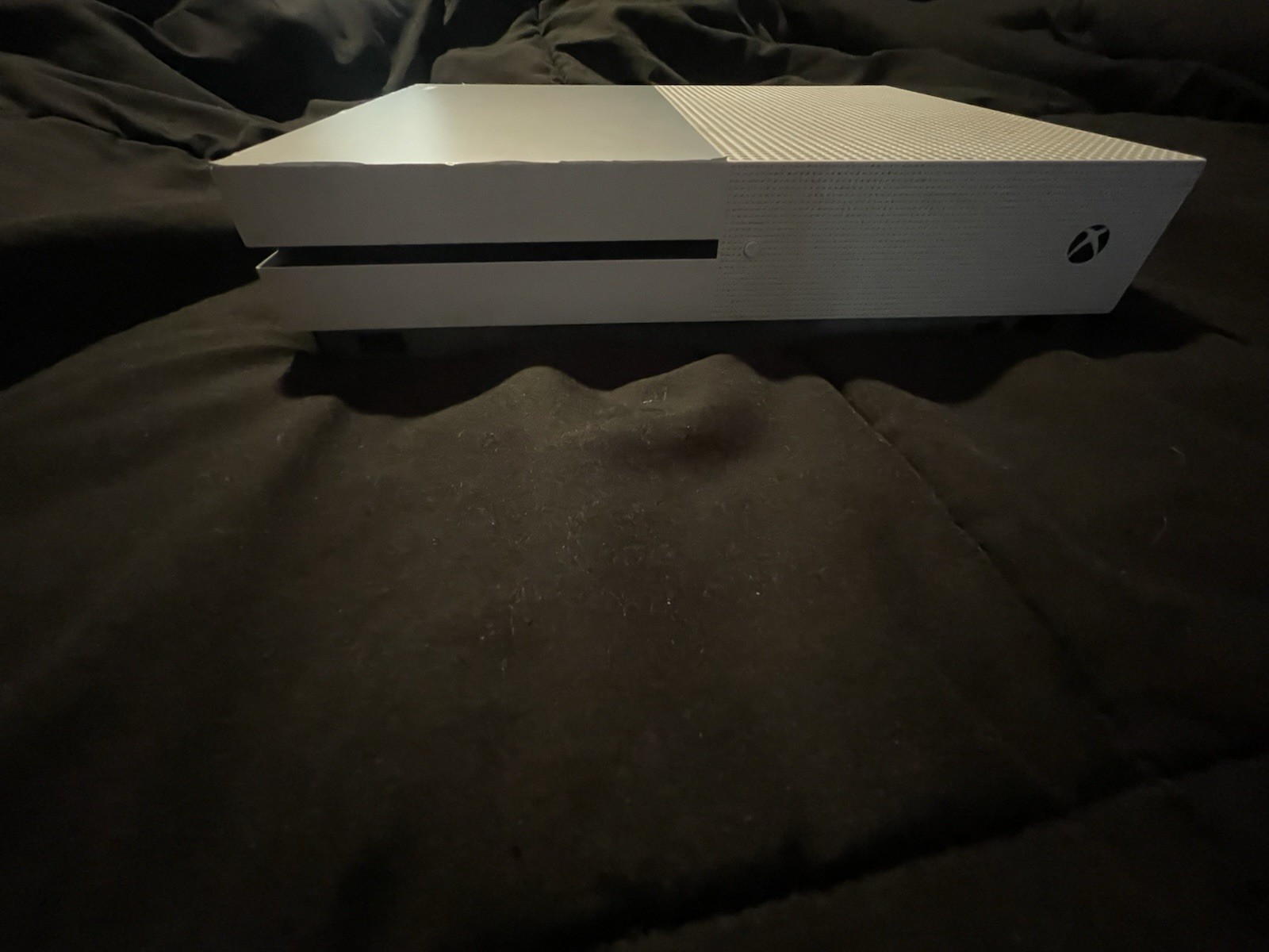 Microsoft Xbox One S 1TB White Console 4K UHD Wi-Fi Region Free