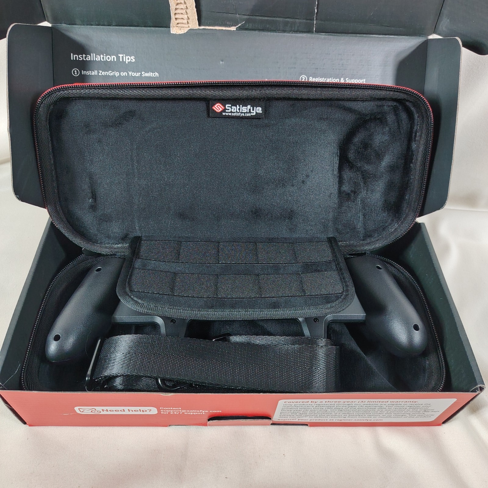 Satisfye ZenGrip Pro Slim Bundle – Open box- Great Condition – w/socks
