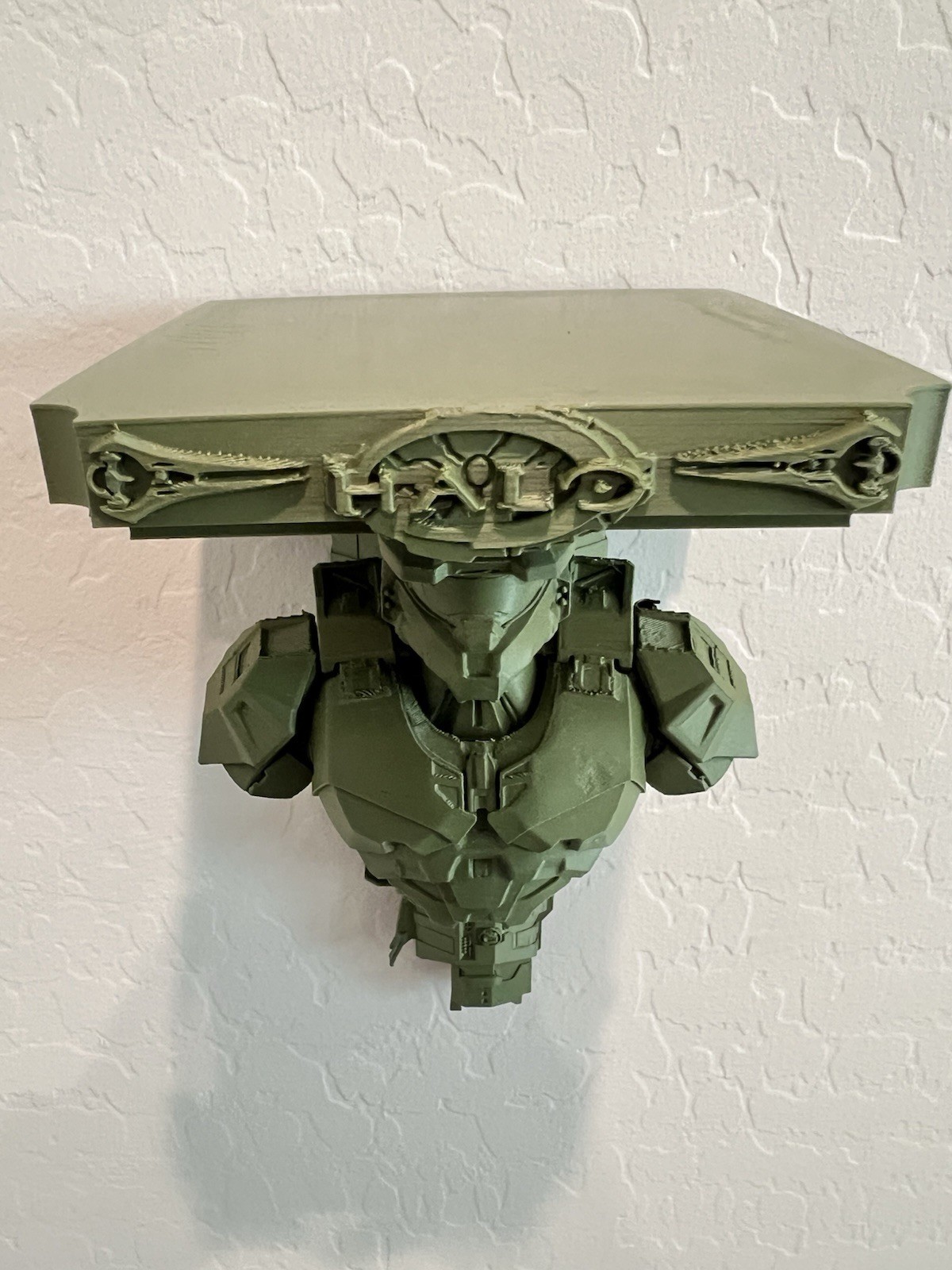 Halo Master Chief UNSC Pillar Of Autumn Like Wall Shelf Collectible New