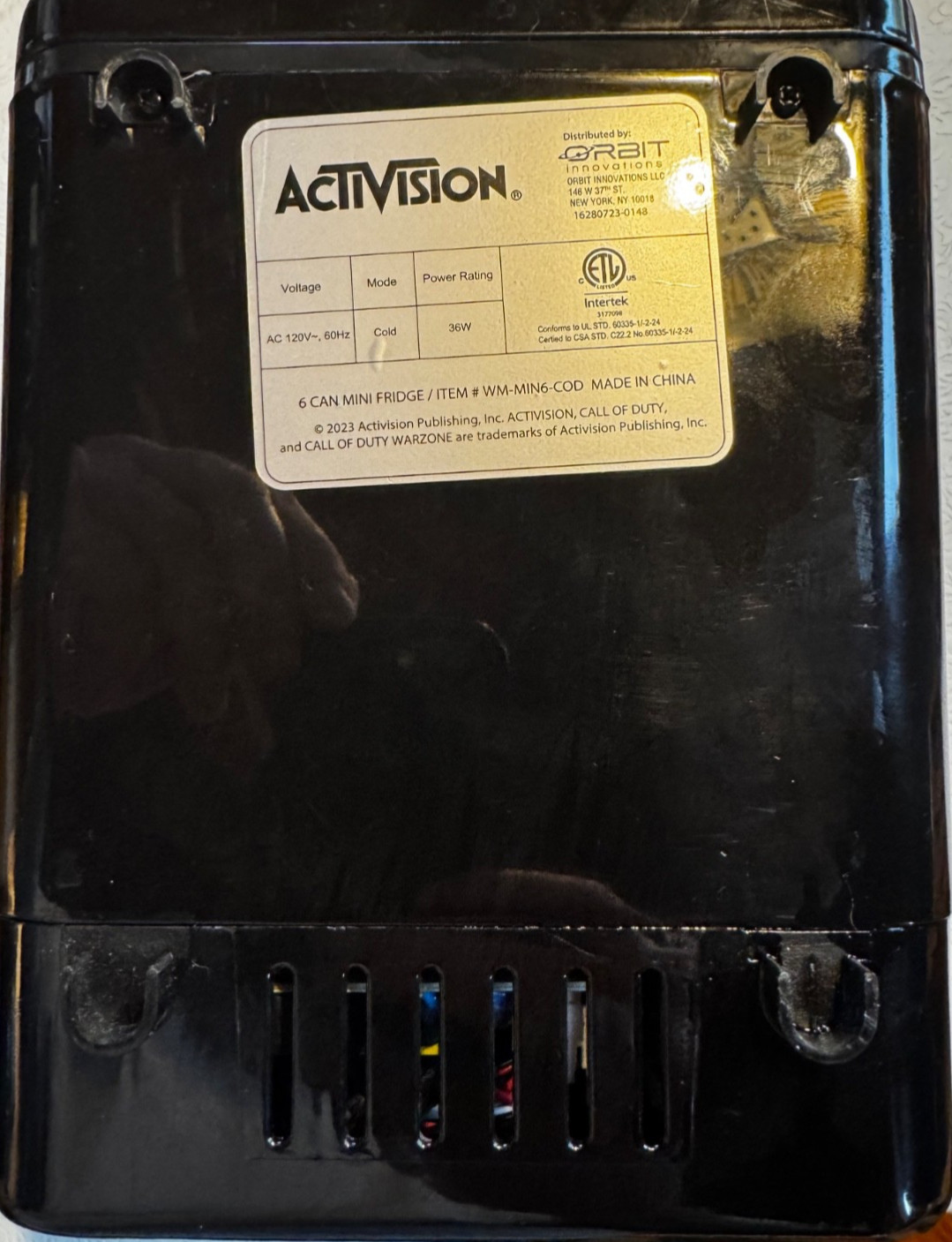 Call of Duty Warzone the Gulag 6-Can Gameroom LED Mini Fridge Tested