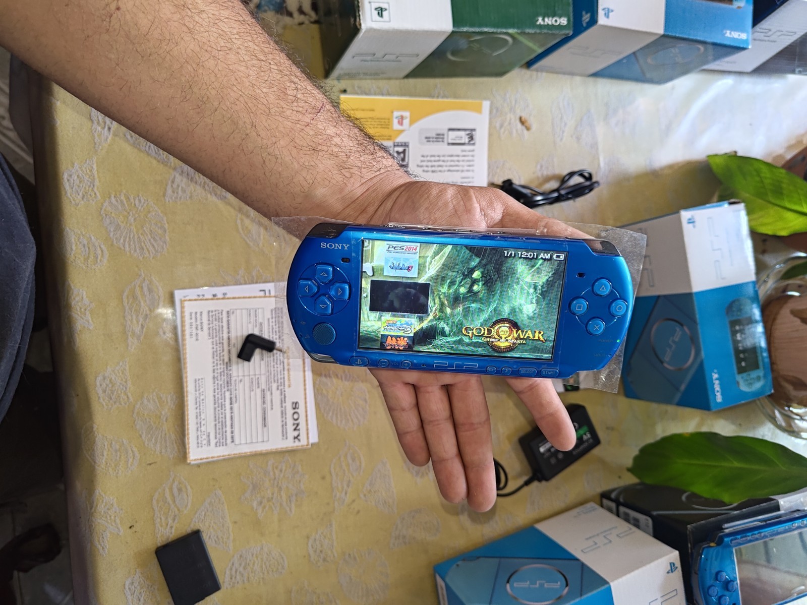 Sony PSP 3000 blue with 32 GB games USB-C adapter tipe c