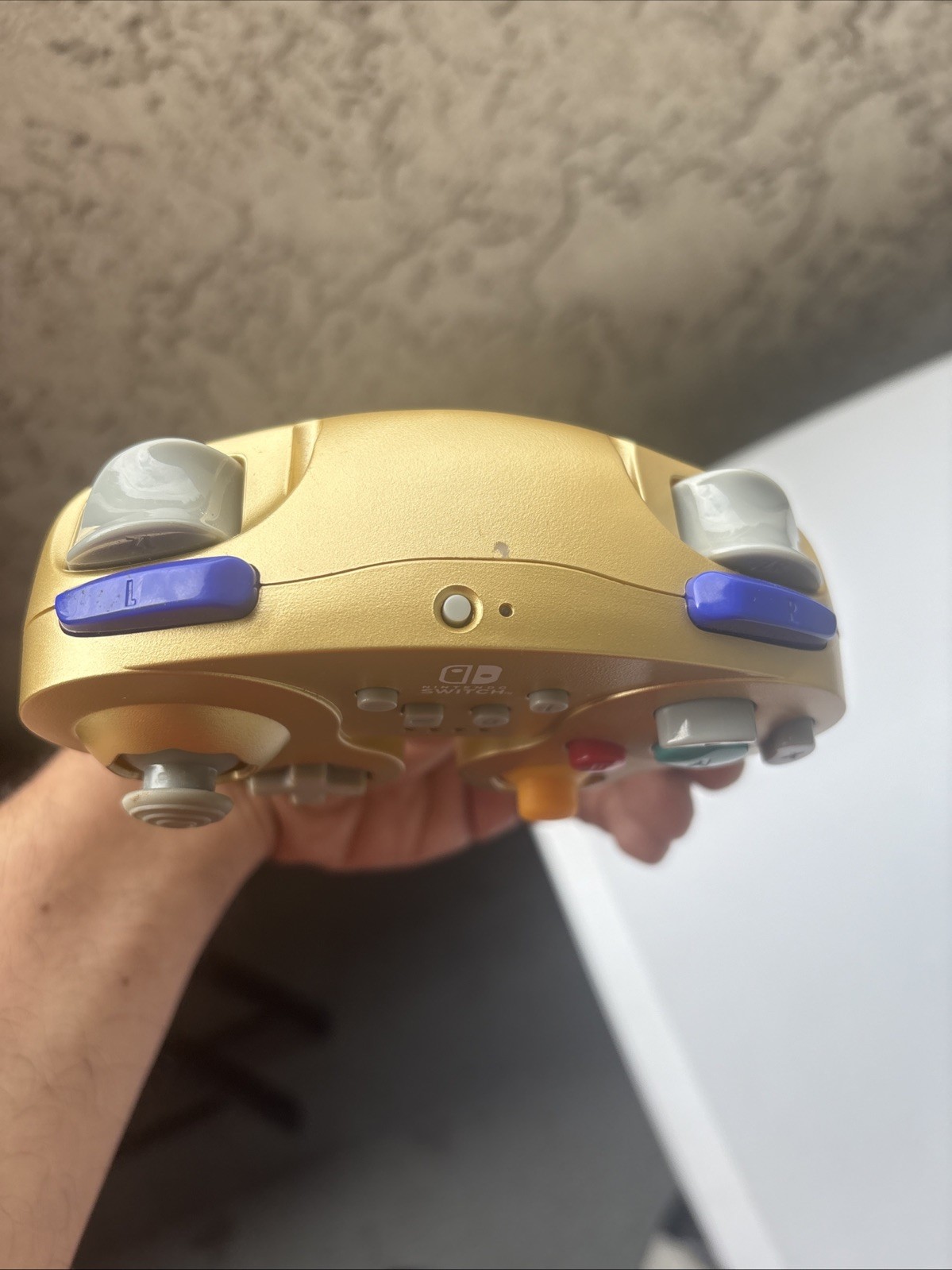 Nintendo Switch Controller GameCube Style Gold Turns ON Battery’s Not Included