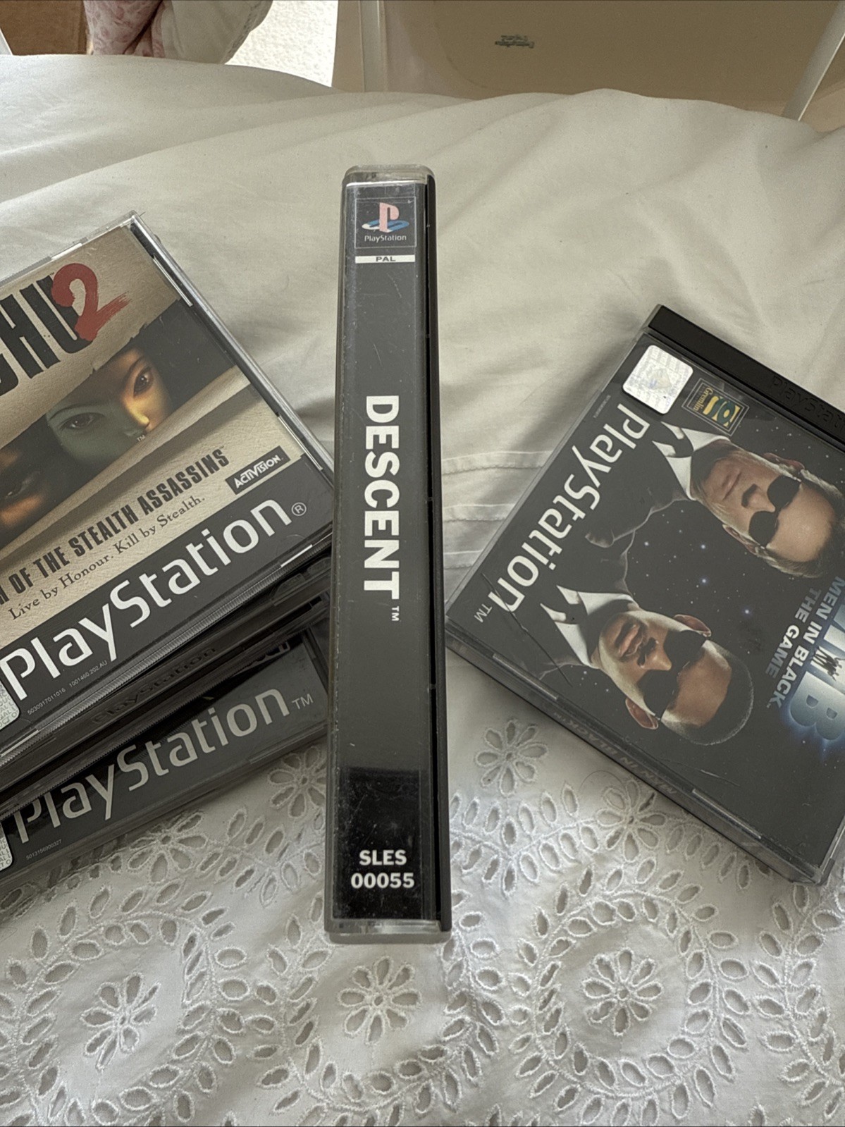 1996 Interplay Productions Descent PS1 PlayStation Game + Manual