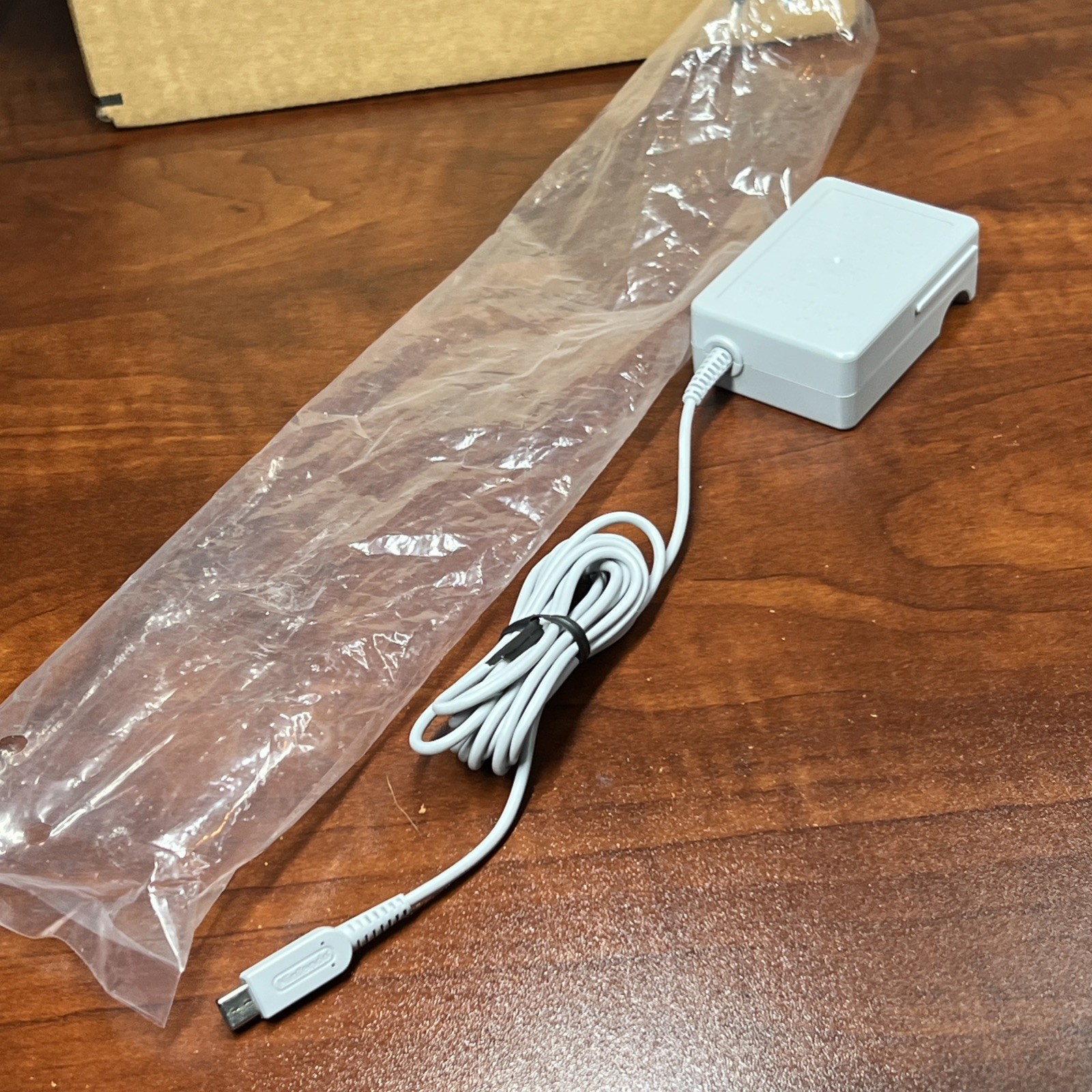 Power Adapter Charger For Nintendo 3DS, 3DS XL, DSi, NDSi XL, 2DS, 2DS XL .