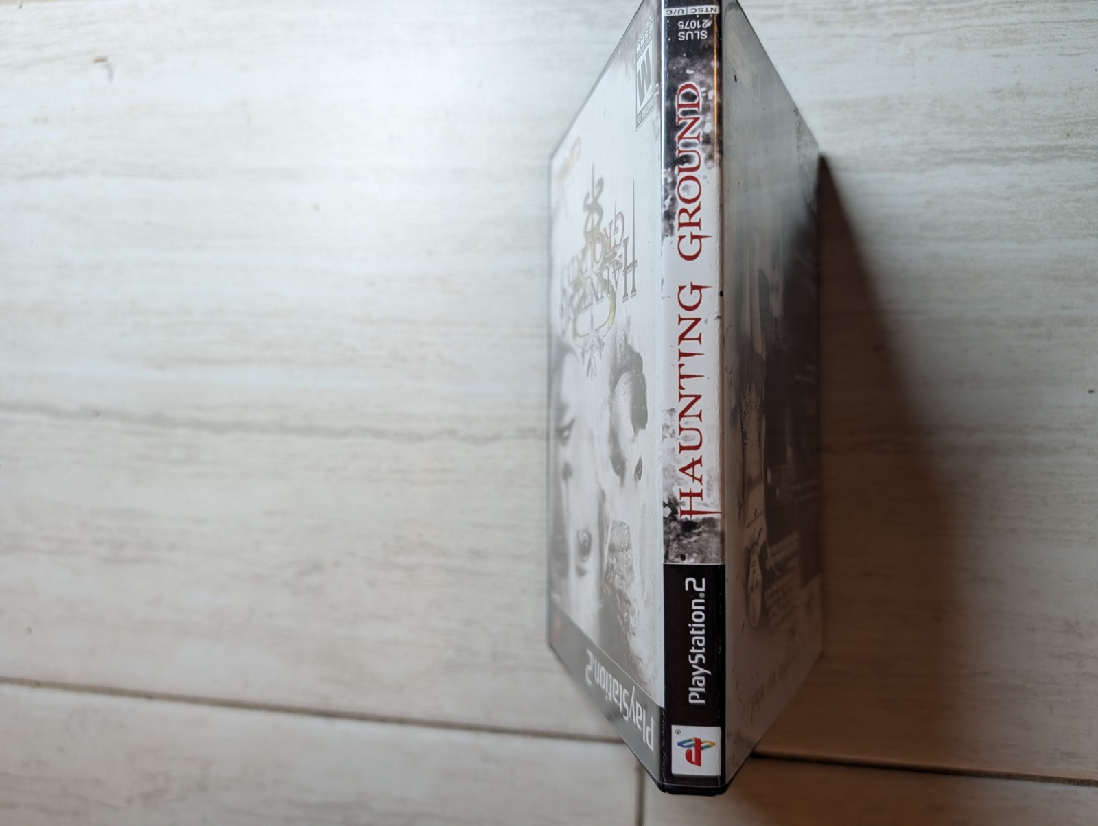 Haunting Ground In Case Sony PlayStation 2 PS2 US Version