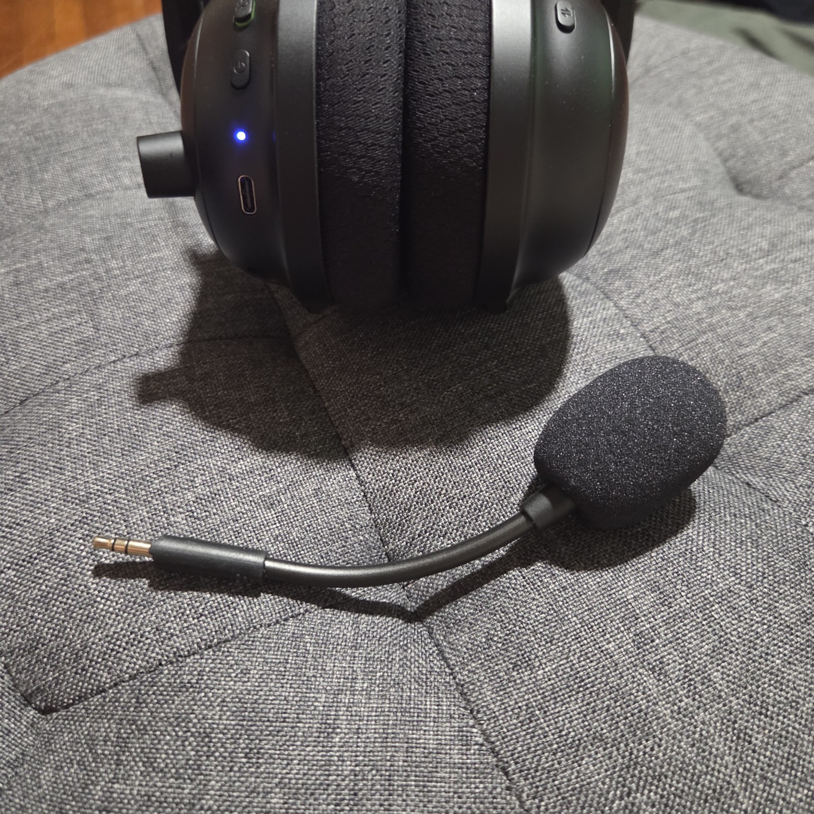 Razer BlackShark V2 Pro Wireless Over-Ear Gaming Headset – Black