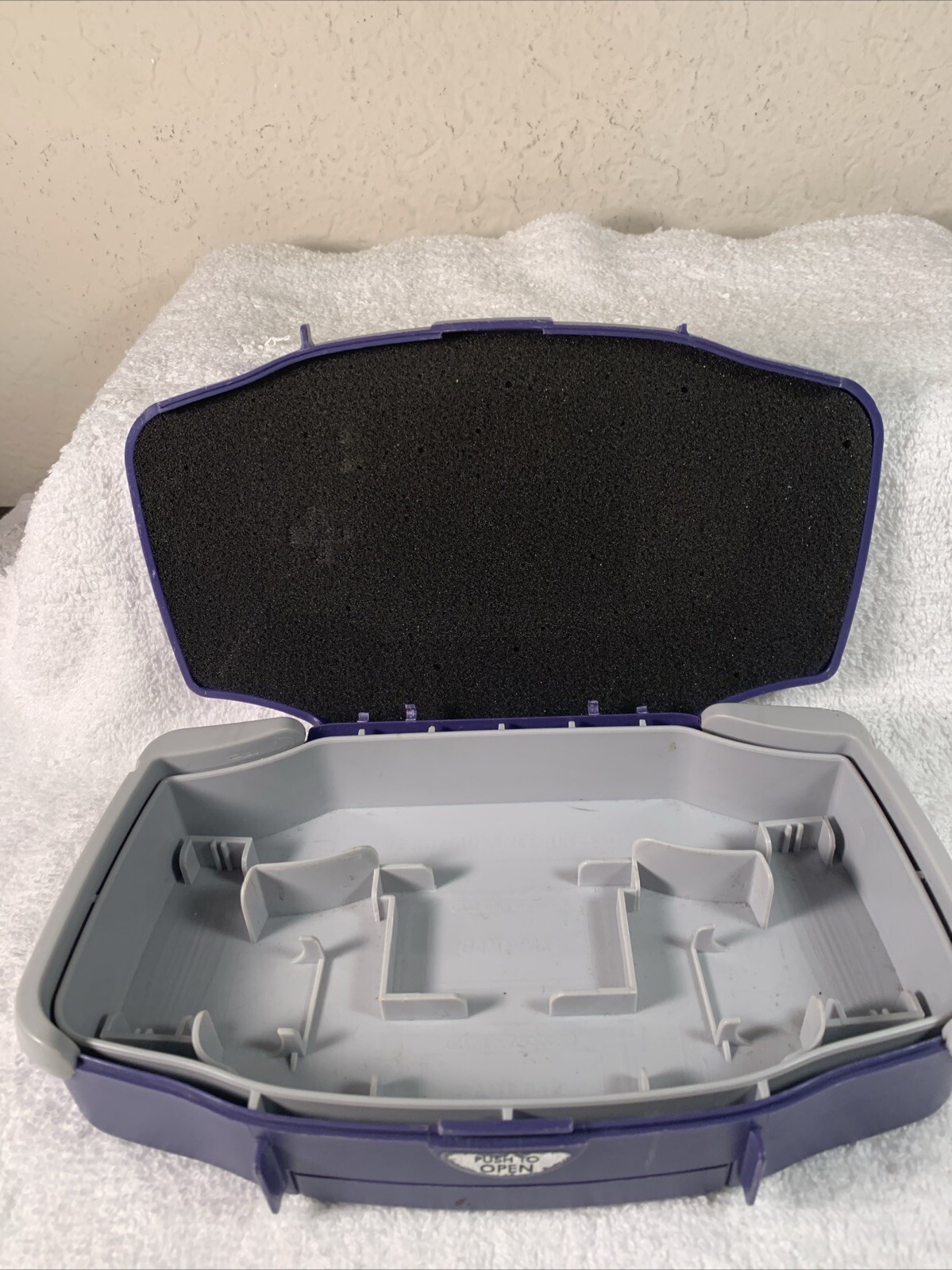 RARE Game Boy Advance Hard Shell Carrying Case 2002 ALS – Indigo Purple Readinfo