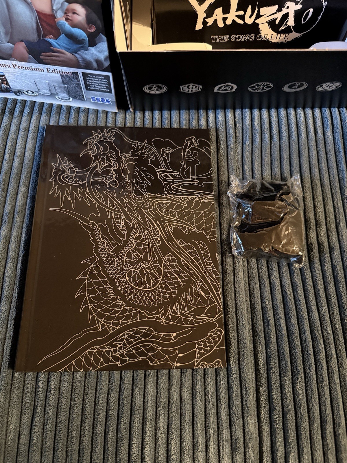 Yakuza 6 The Song of Life After Hours Premium Edition PS4 OPEN MISSING ITEMS