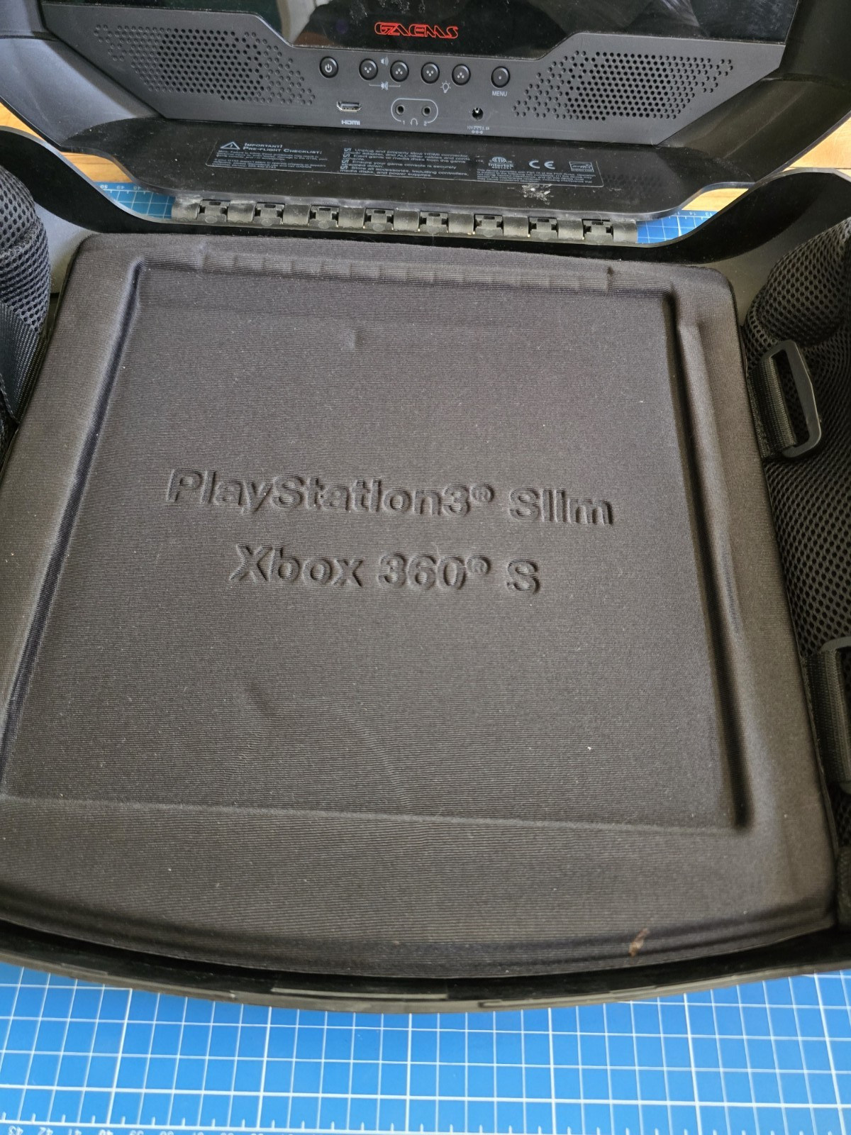 GAEMS G155 PORTABLE GAMING MONITOR TRAVEL CASE- PS3 SLIM & XBOX 360(23199-11)