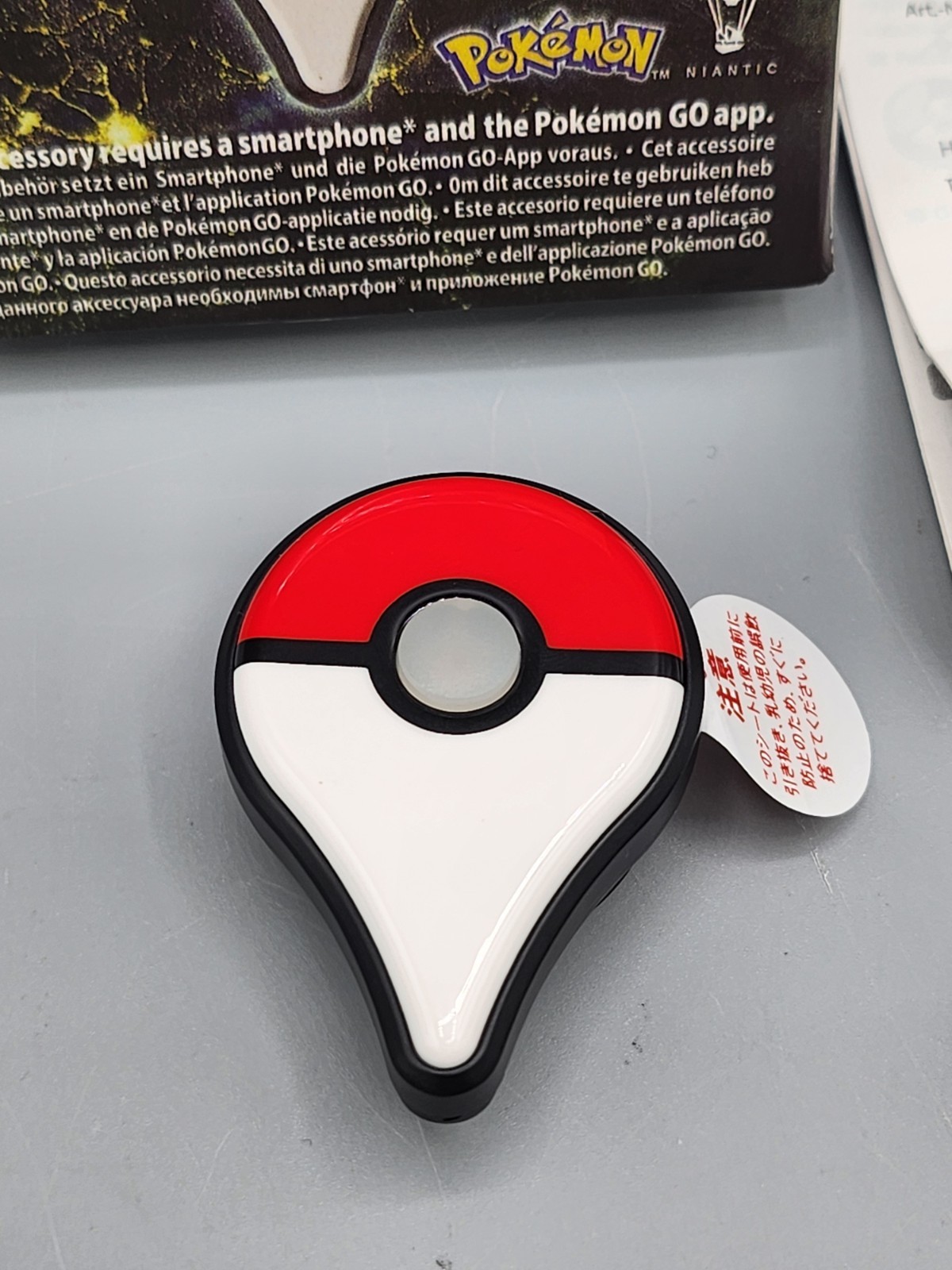 NEW UNUSED Nintendo Pokemon Go Plus w Bracelet PMC-001 Tab Booklets & Box