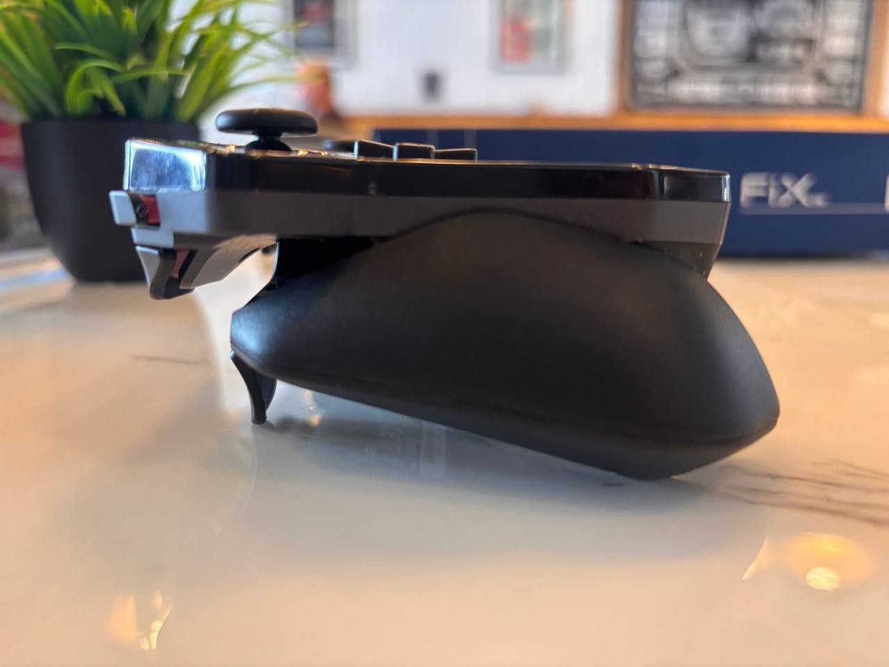 ASUS ROG Kunai Gamepad 3 – Modular Mobile Gaming Controller PH9