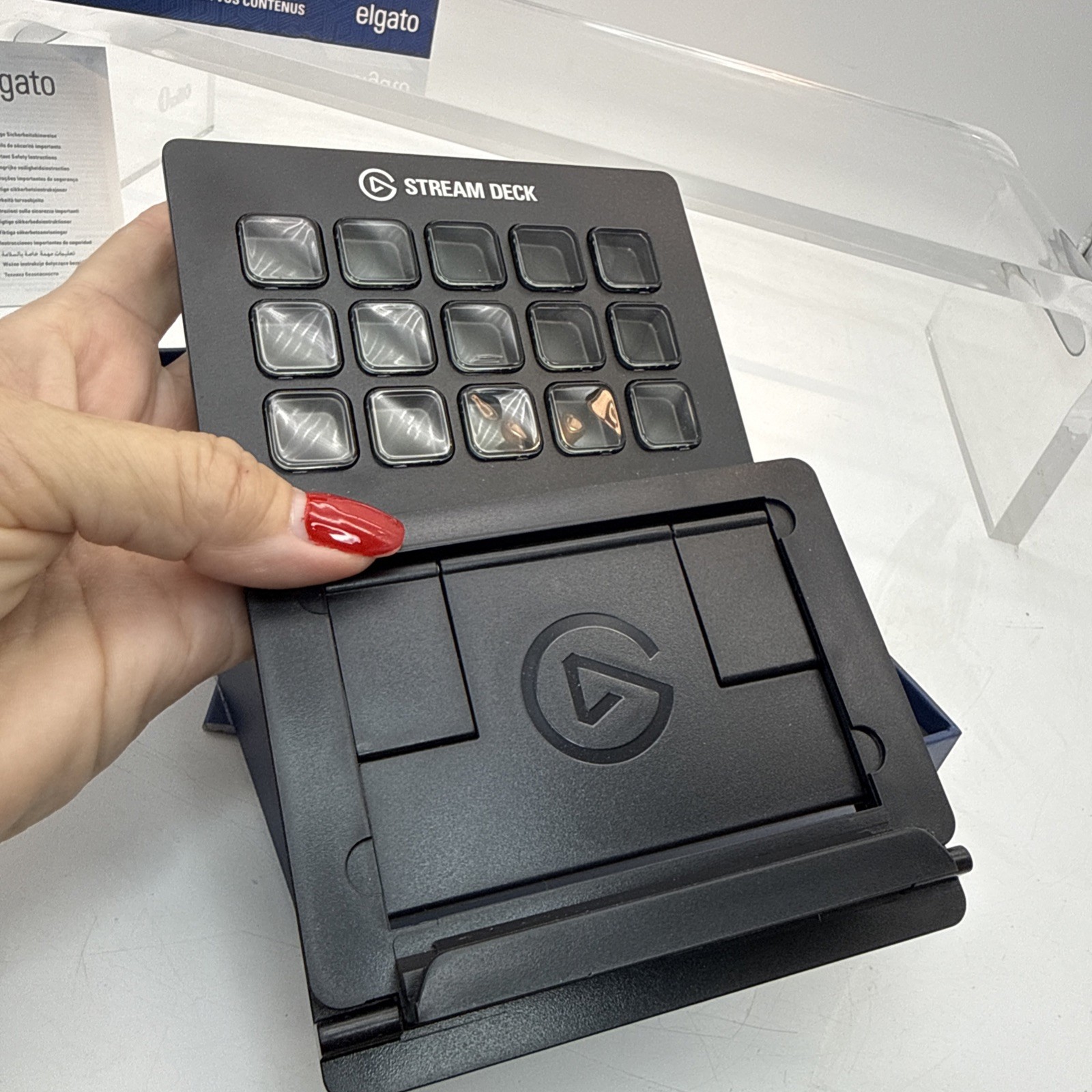 Elgato Stream Deck Live Content Creation Controller Classic Black 15 Keys EUC