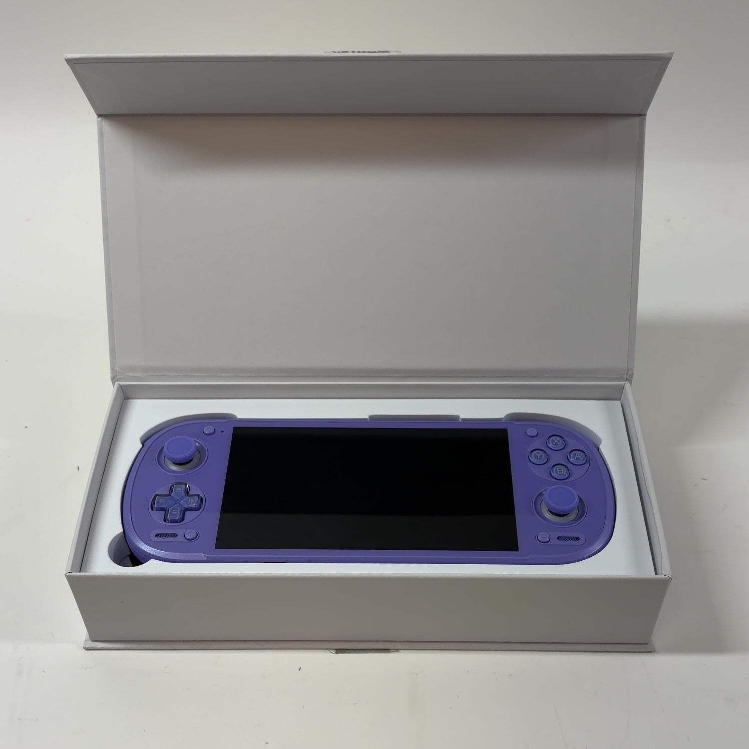 Retroid Pocket 6 5.5″ Qualcomm Snapdragon 8 Gen 2 12GB RAM 256GB purple