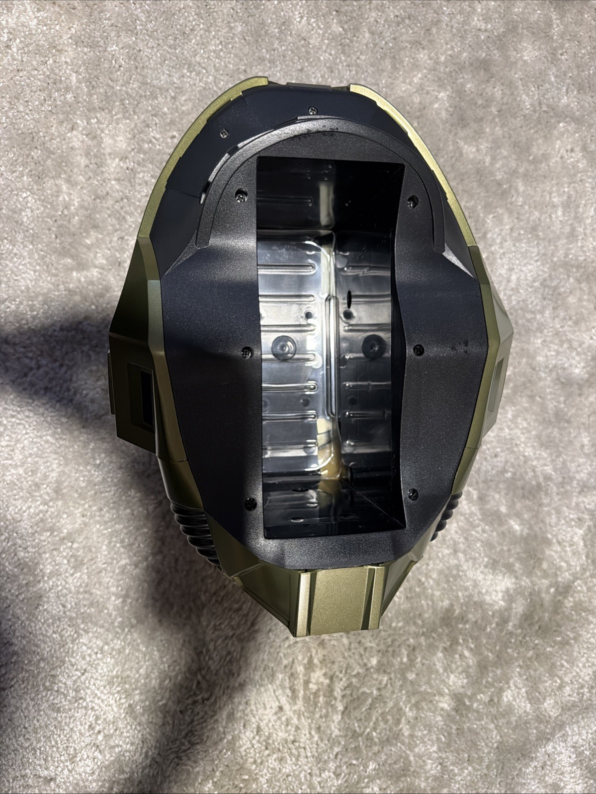 Halo 3 Legendary Edition (Microsoft Xbox 360, 2007) Master Chief Helmet RARE
