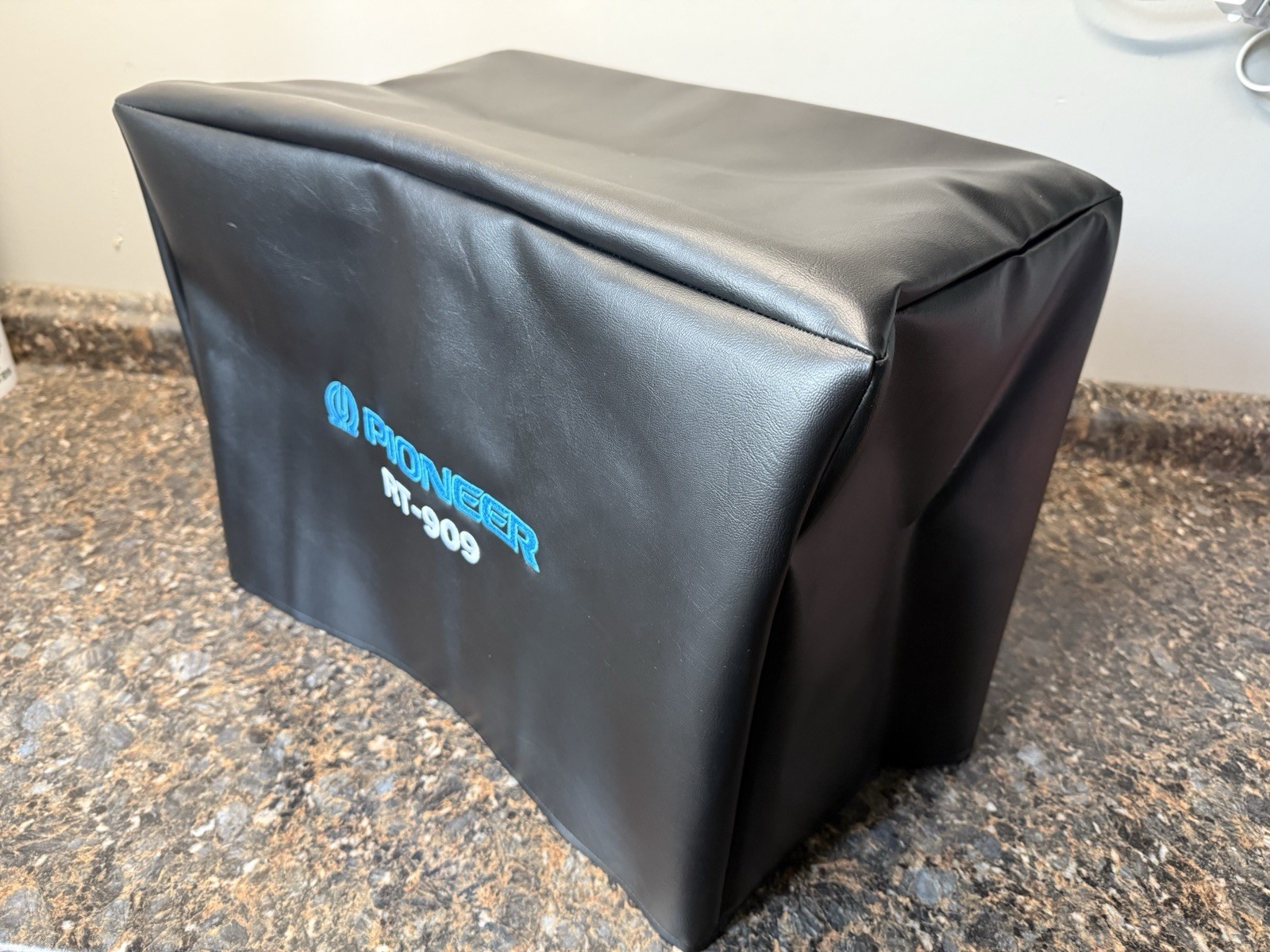 Pioneer RT-909 Signature Series Dust Cover