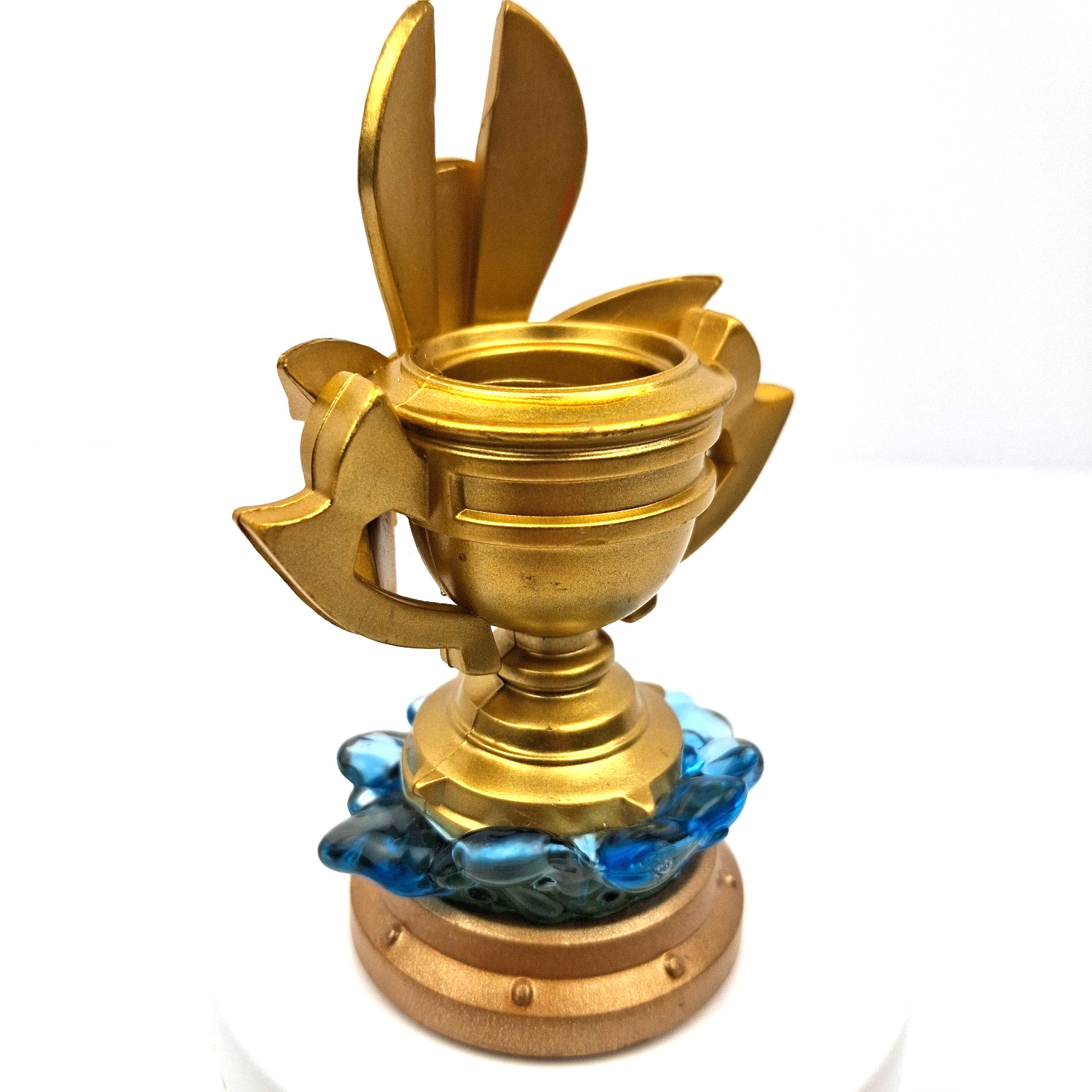 Skylanders Superchargers Golden Queen Sea Trophy Figure
