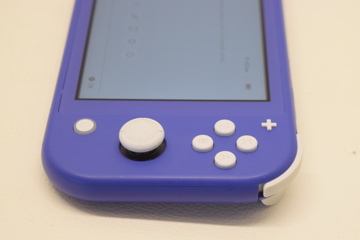 Nintendo Switch Lite Handheld Game Console HDH-001 Purple w/Charger – TESTED!